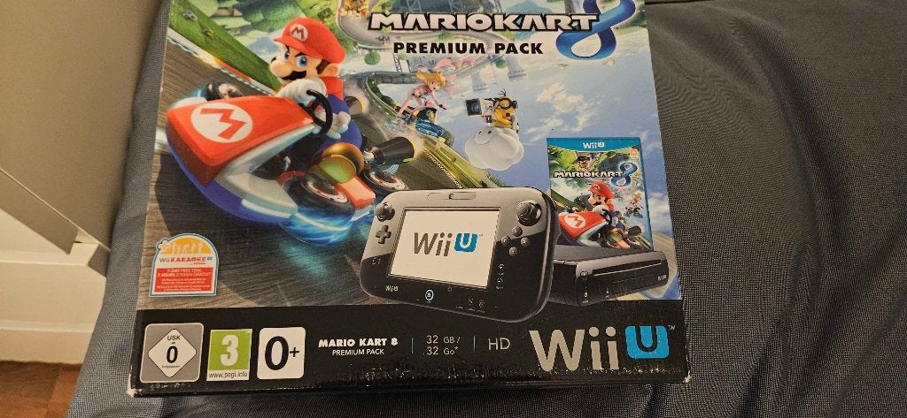 Nintendo Wii U Zwart Premium Pack + 5 Games & Controllers, Spelcomputers en Games, Ophalen, Zo goed als nieuw, Met 1 controller