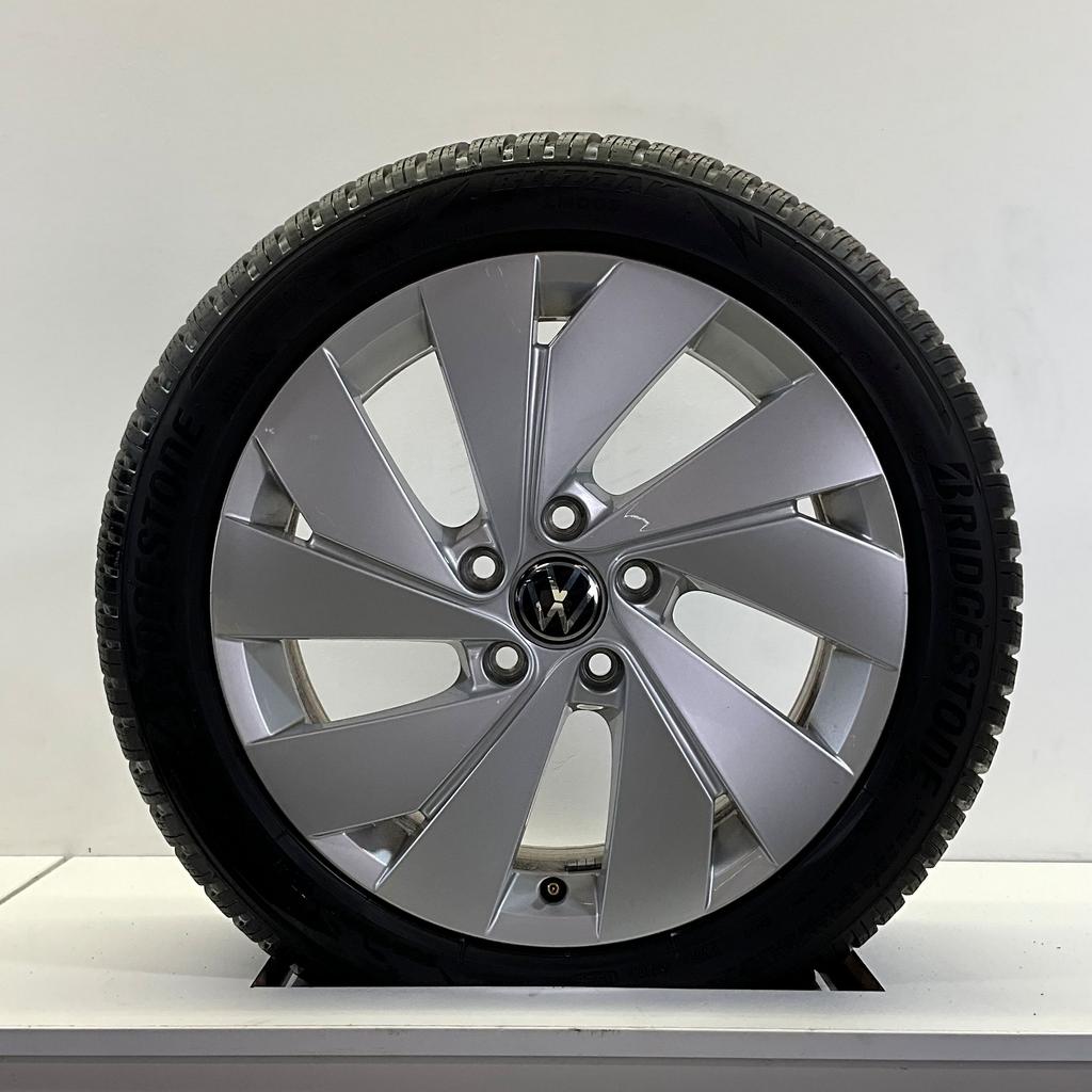 VOLKSWAGEN TIGUAN GOLF VELGEN SET WINTERBANDEN 17 INCH, Gebruikt, -, -, Banden en Velgen