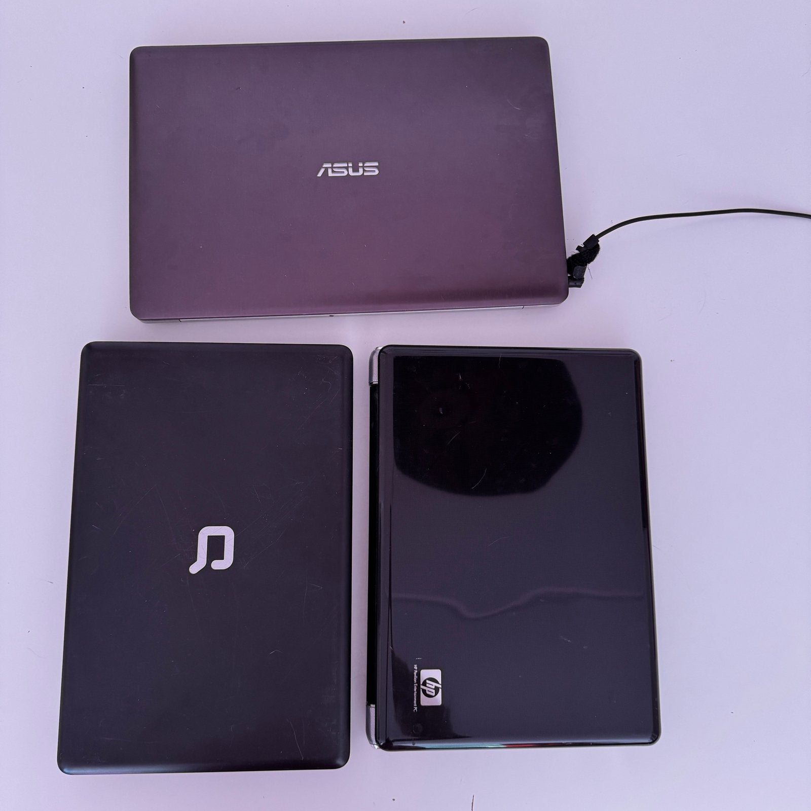 3 Oude Laptops (1 werkend, 2 voor onderdelen/reparatie), Computers en Software, Ophalen, HDD, 15 inch, Niet werkend