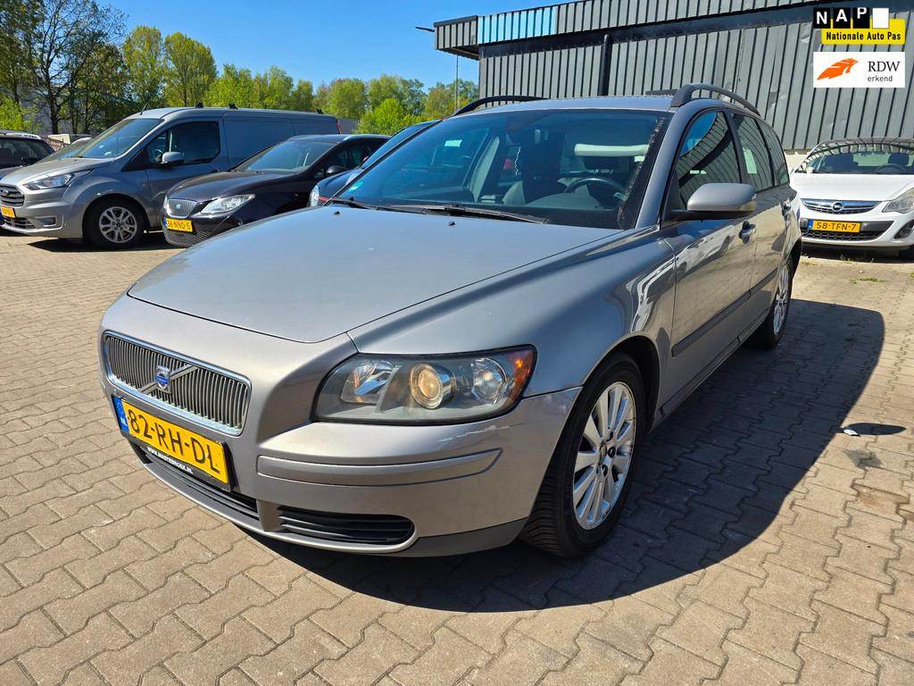 Volvo V50 1.8 Elite, Auto's, Volvo, Voorwielaandrijving, 125 pk, Gebruikt, 4 cilinders
