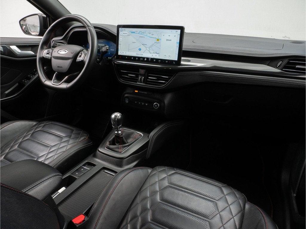 Ford Focus 1.0 EcoBoost Hybrid ST Line Vignale Leer/ Stoel-s, 125 pk, Gebruikt, Met garantie (alle), Zwart