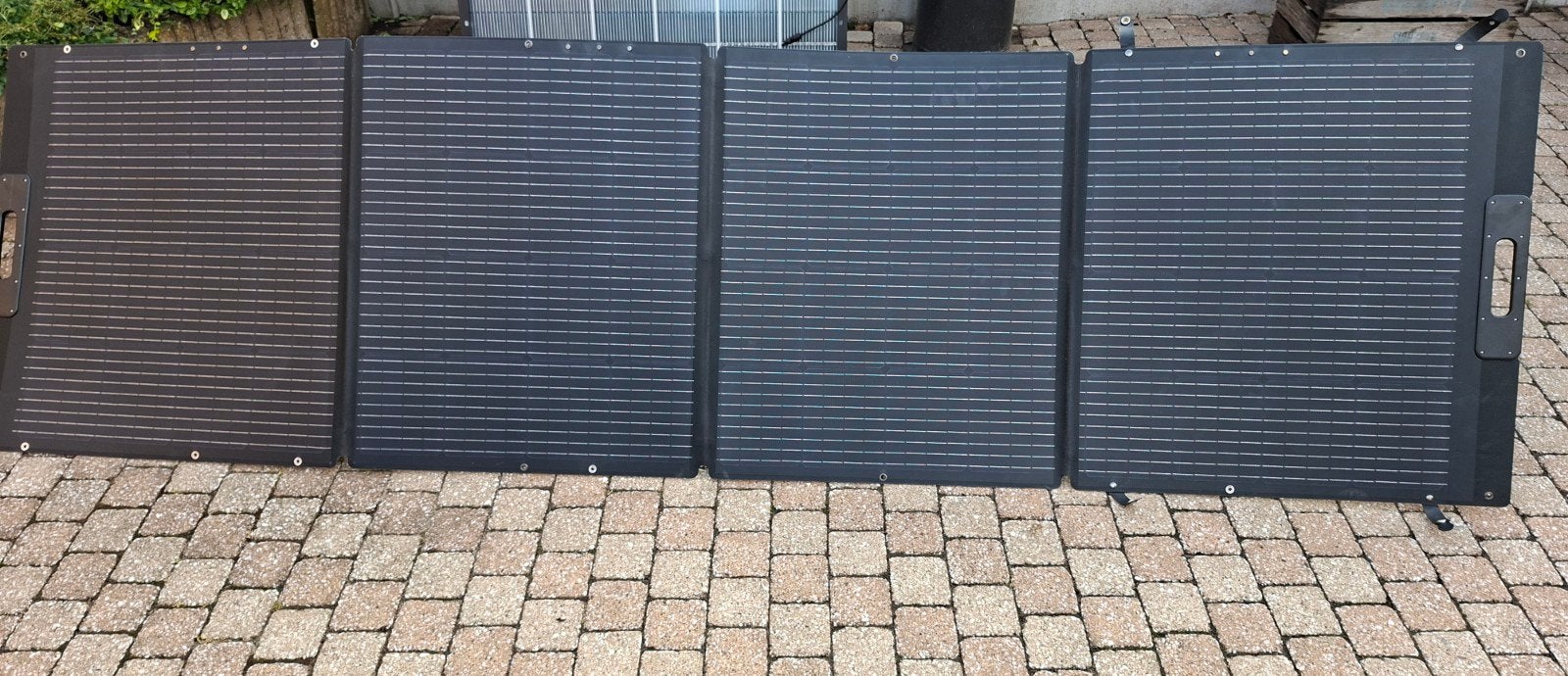 Bluetti zonnepanelen, Ophalen, Zo goed als nieuw