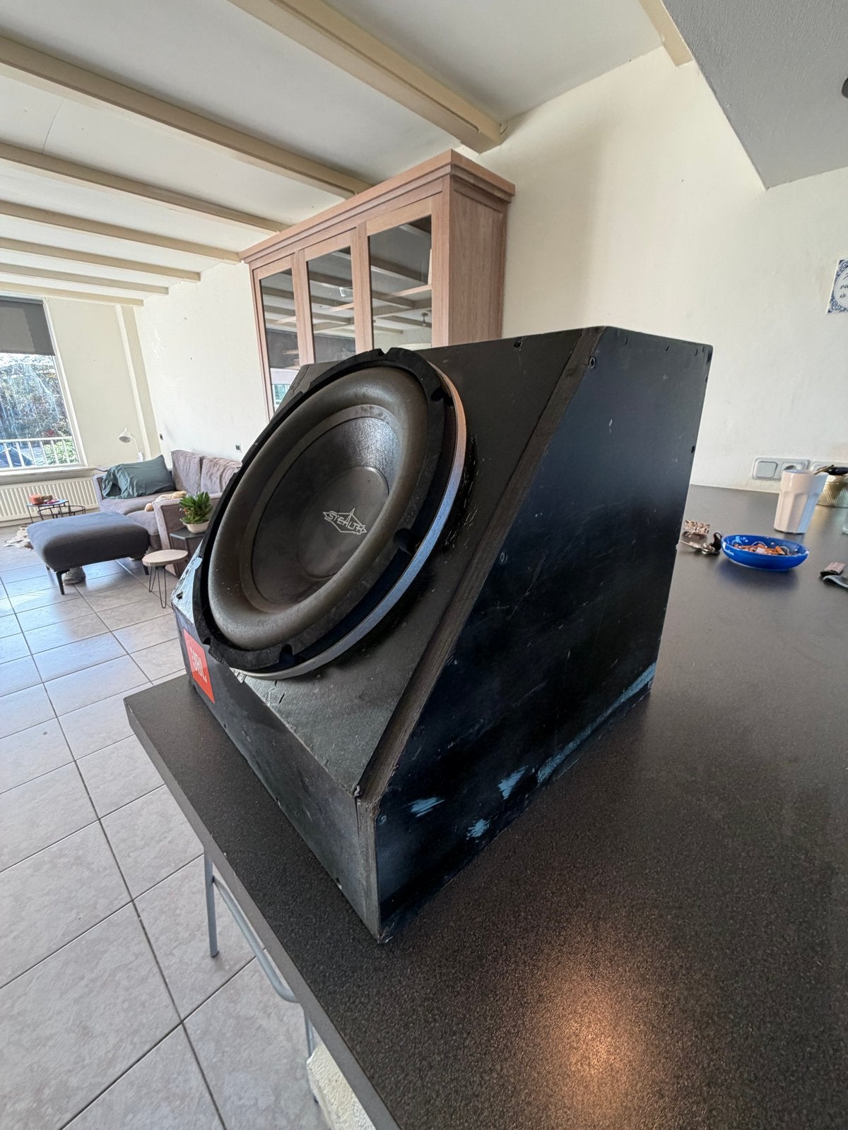 Stealth Subwoofer met Kenwood KAC-846 Versterker, Auto diversen, Gebruikt, Stealth, Stealth, Ophalen of Verzenden