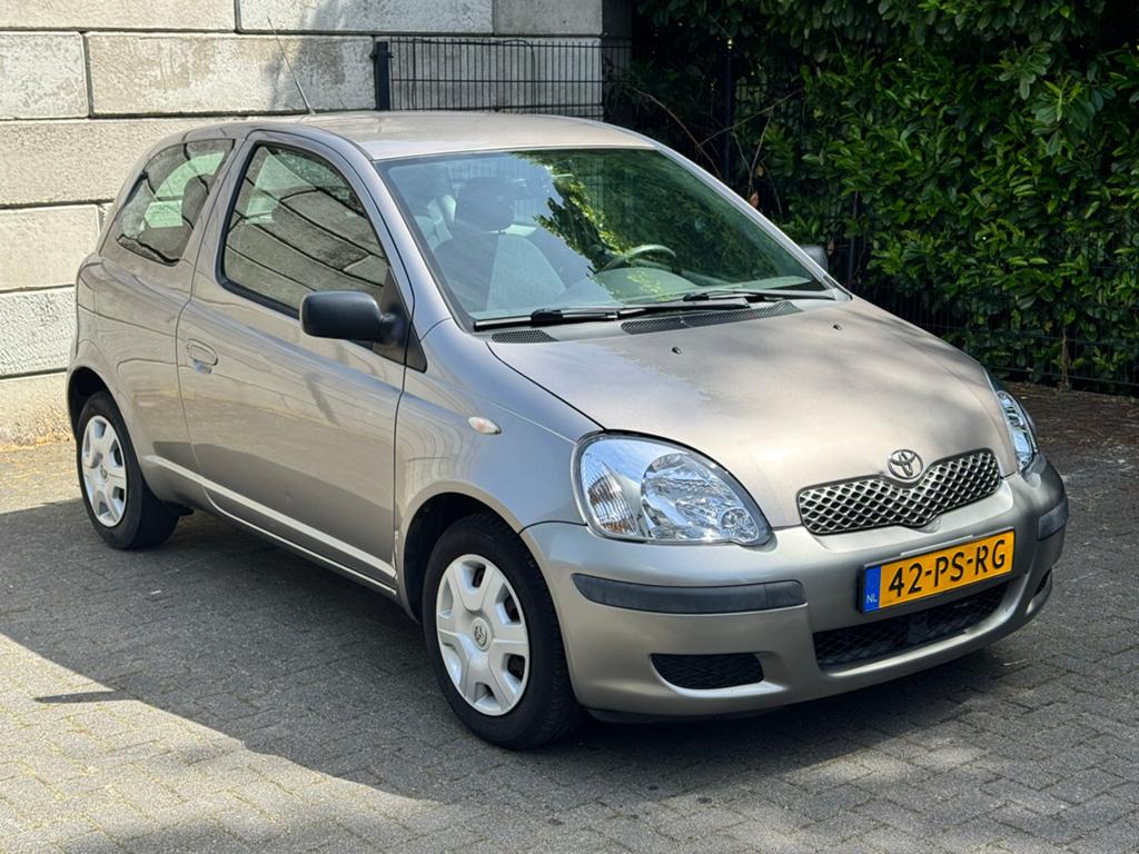 Toyota Yaris 1.3 16V Vvti 3DR Linea Terra 2004 Grijs, Auto's, Toyota, Bedrijf, Yaris, ABS, Airbags, Airconditioning, Centrale vergrendeling