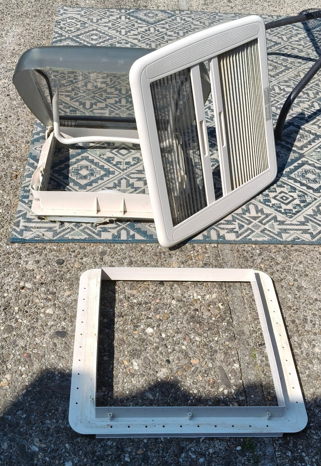Seitz (dometic heki) dakluik voor camper of caravan - 40x40, Ophalen of Verzenden, Gebruikt