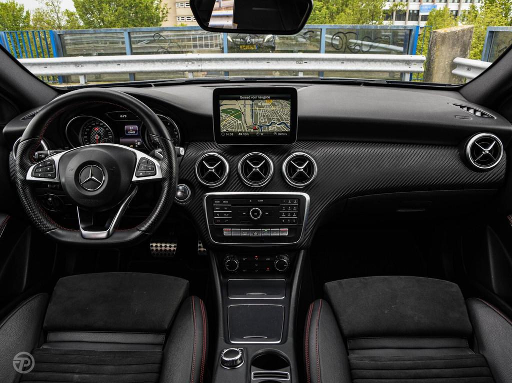 Mercedes-Benz A-klasse 180 Business Solution AMG Automaat LE, Gebruikt, 4 cilinders, Blauw, Lichtsensor