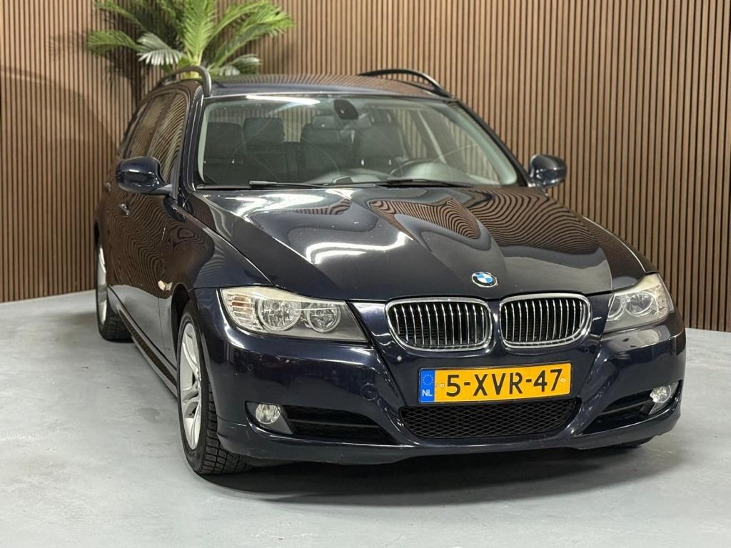 BMW 3 Serie Touring 318i Corp.L.Bns Line (bj 2010), Auto's, BMW, Euro 5, 4 cilinders, Blauw, Handgeschakeld