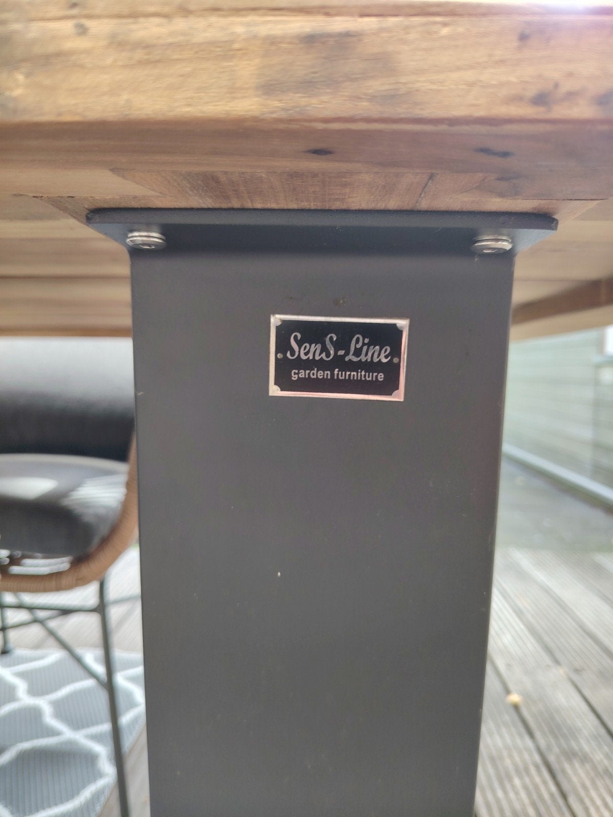 Foto 8 van Sens-Line tuinset met teakhouten tafel en wicker stoelen