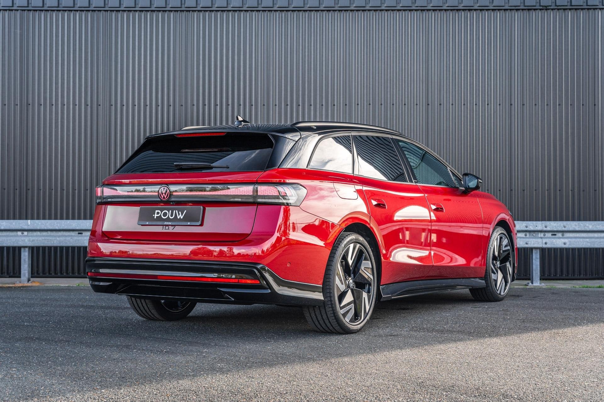 Volkswagen ID.7 Tourer 286pk Pro Limited Edition 77 kWh | Tr, Auto's, Automaat, 12 maanden, Achterwielaandrijving, 1000 kg