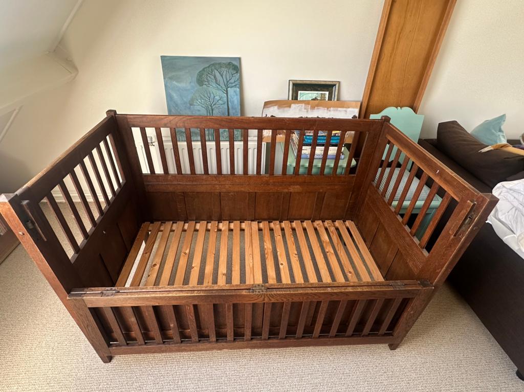 Vintage kinderbedje, Kinderen en Baby's, Babywiegjes en Ledikanten, Ophalen, Gebruikt, Ledikant