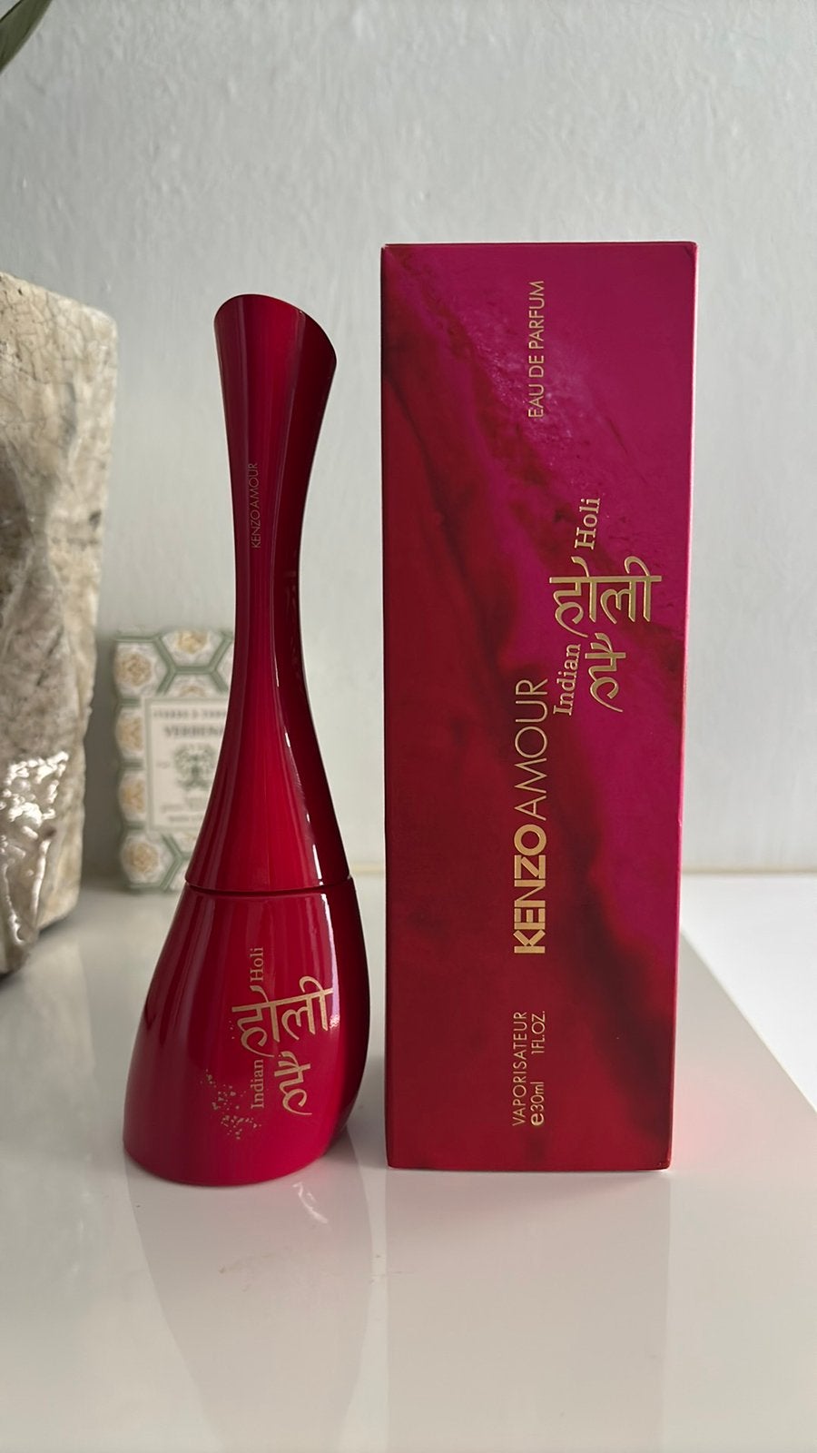 Kenzo Amour Indian Holi 30 ml vol, Sieraden, Tassen en Uiterlijk, Ophalen of Verzenden, Zo goed als nieuw