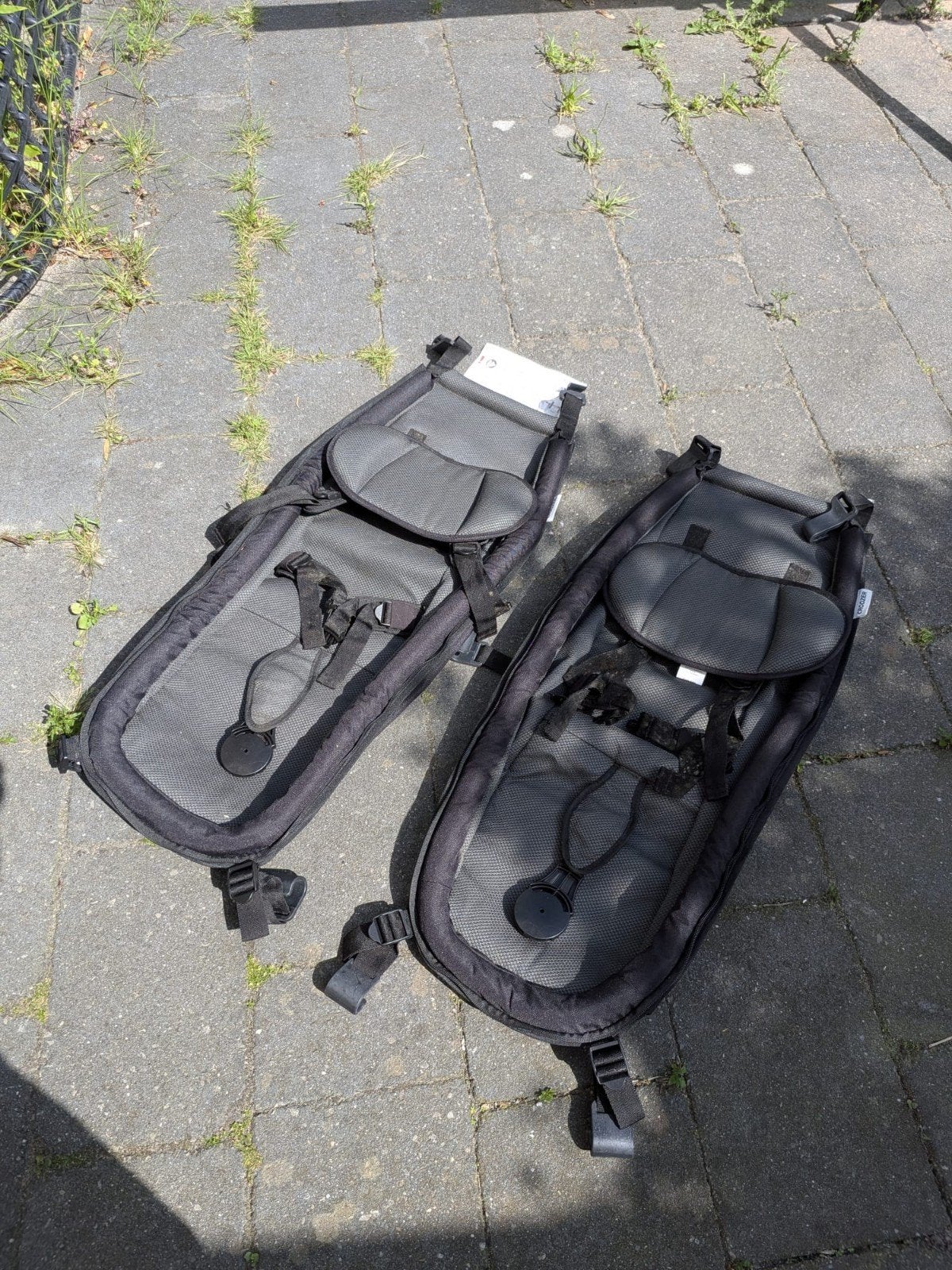 Baby/dreumes schalen voor fietskar, Ophalen