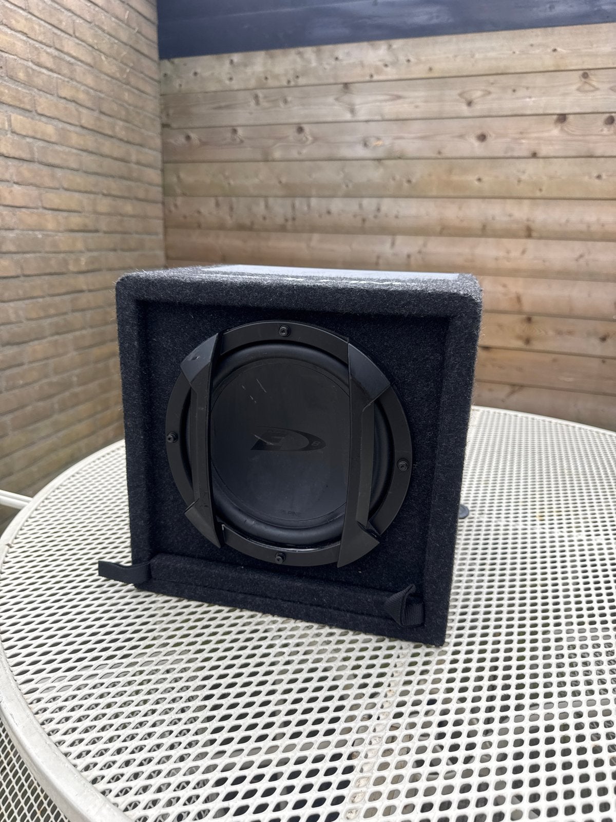 Alpine Subwoofer met ingebouwde versterker, Ophalen of Verzenden, Gebruikt