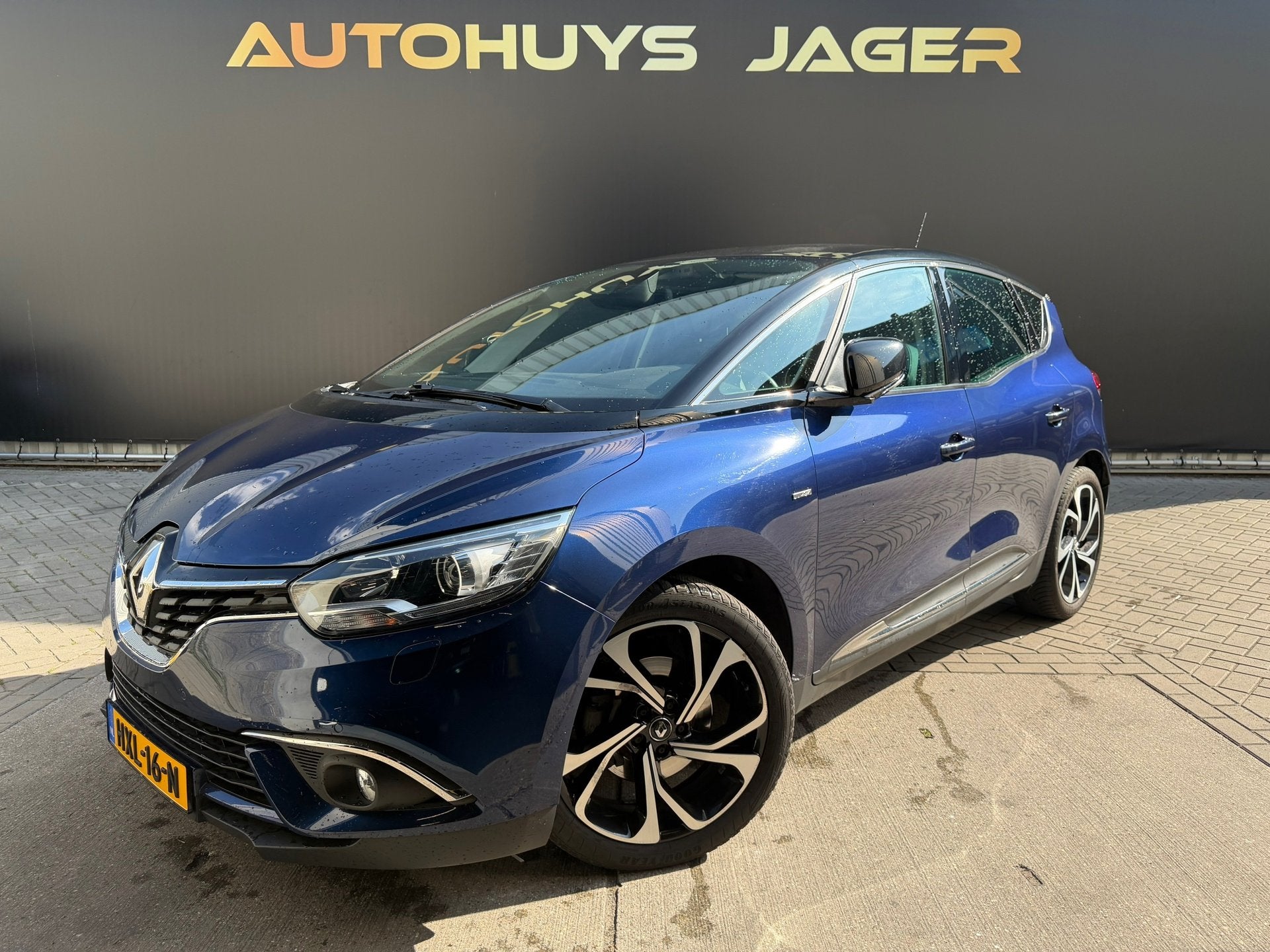 Renault SCENIC 1.2 TCe Bose - Massage Stoelverwarming Keyles, Auto's, Renault, Voorwielaandrijving, Gebruikt, 4 cilinders, 1850 kg