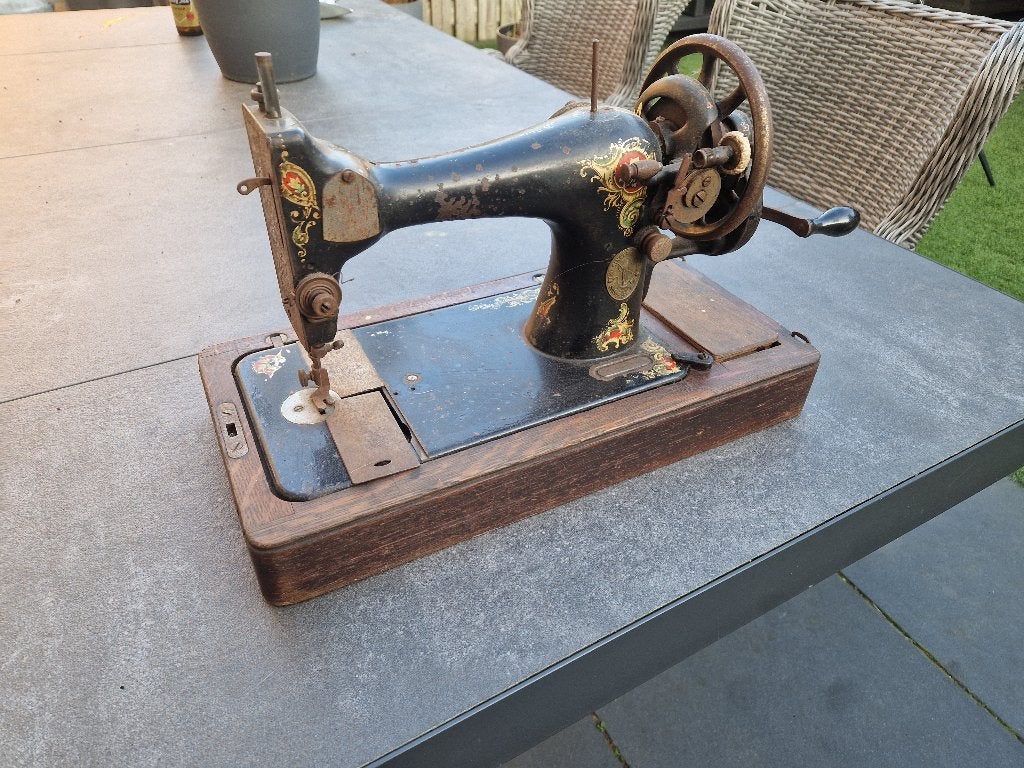Antieke Singer naaimachine ca. 1913 – origineel handmodel, Ophalen