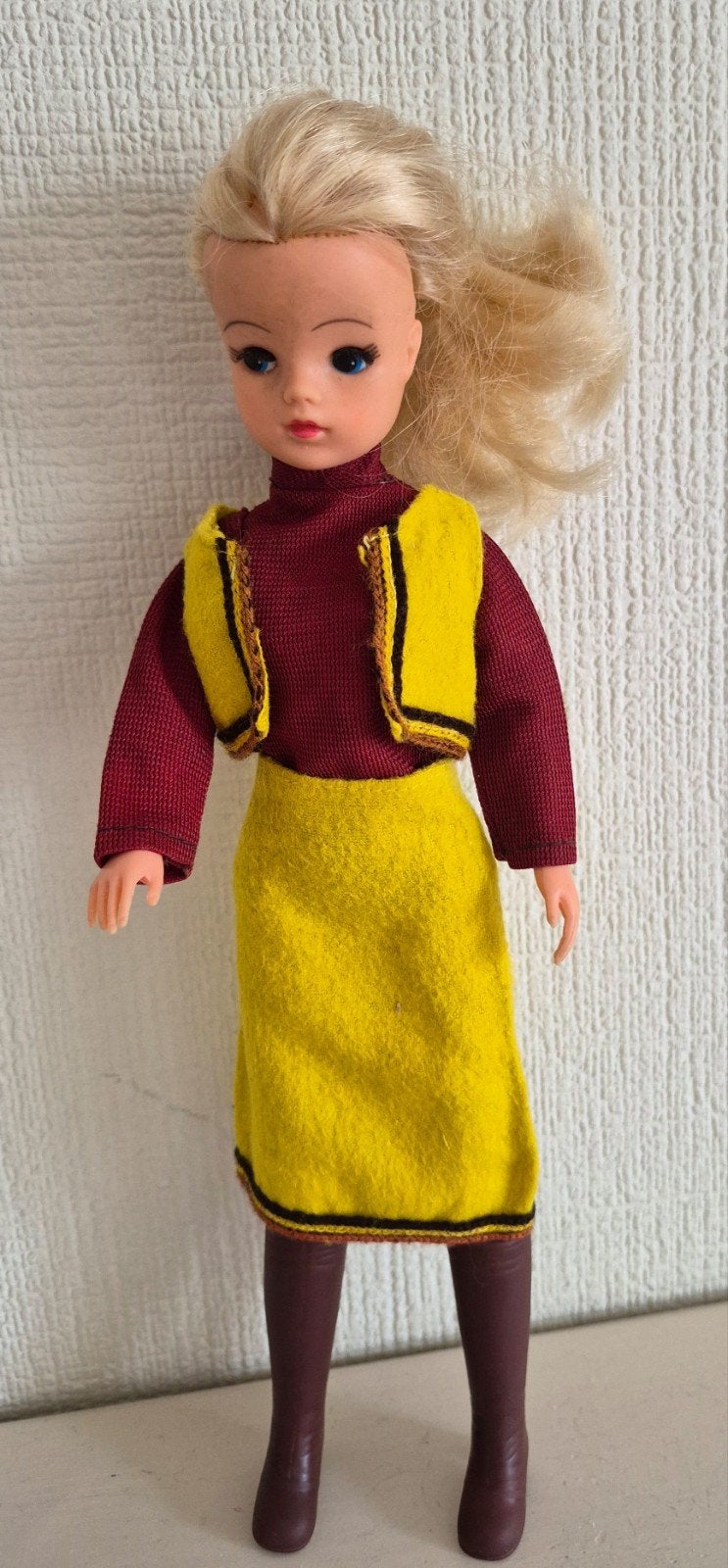 barbie, Sindy of Fleur outfit, Ophalen of Verzenden, Kleertjes