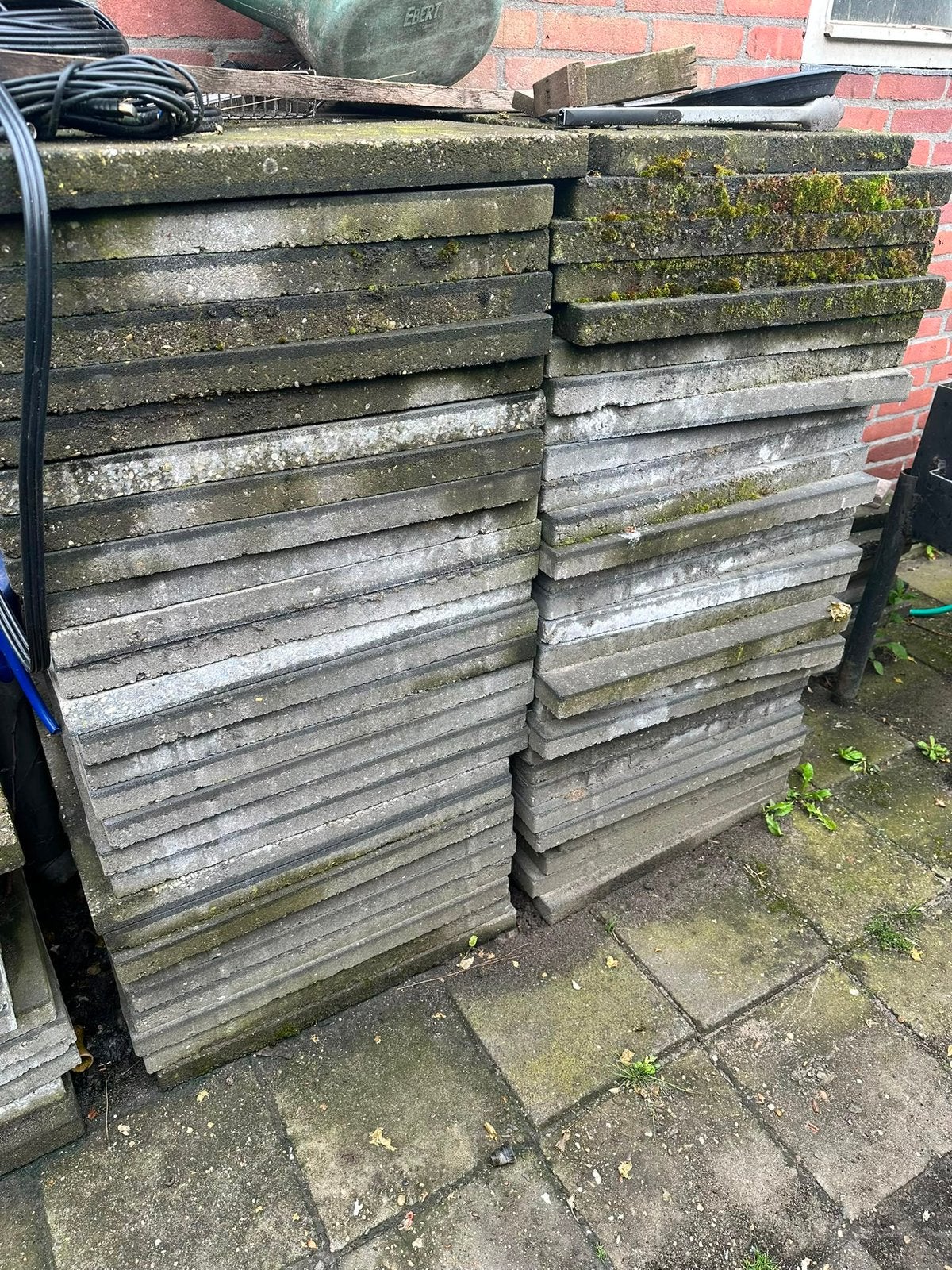 Gebruikte tuintegels - Ideaal voor terras of pad, Gebruikt, Ophalen of Verzenden, 10 m² of meer, Beton