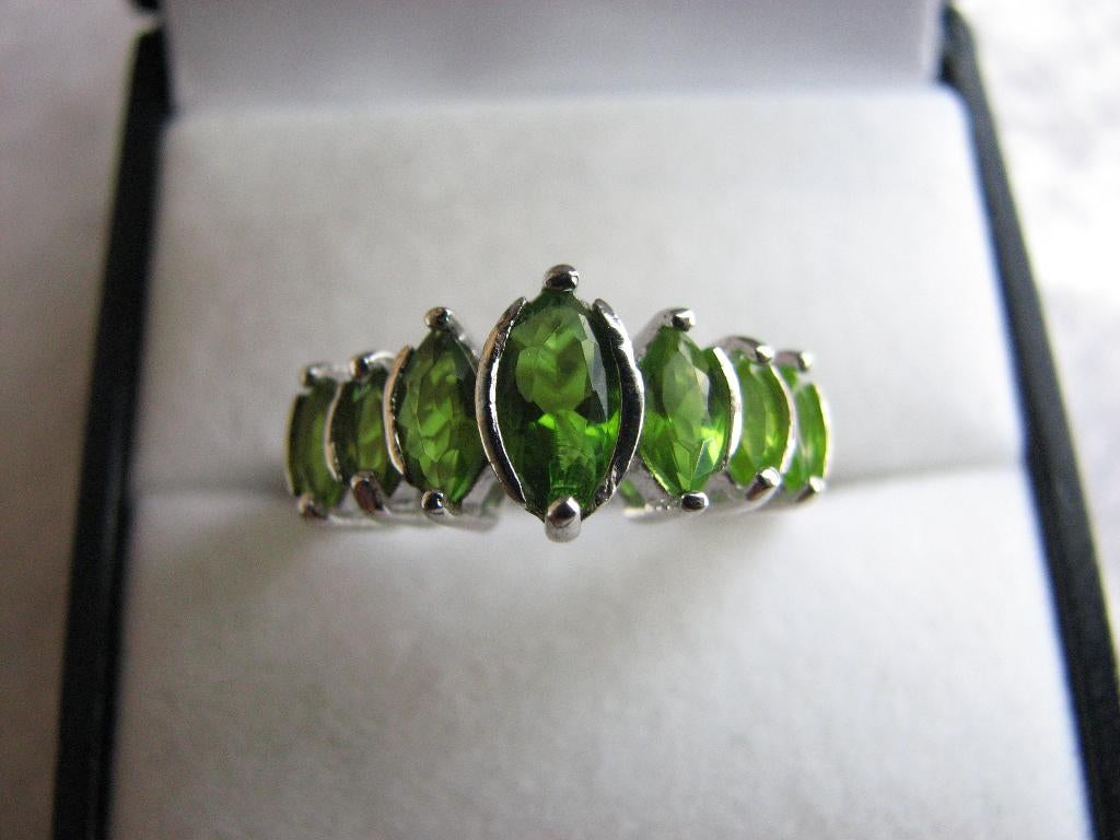 Mooie Aparte Zilveren Ring - Peridot, Verzenden, Zilver, Ring, Met edelsteen