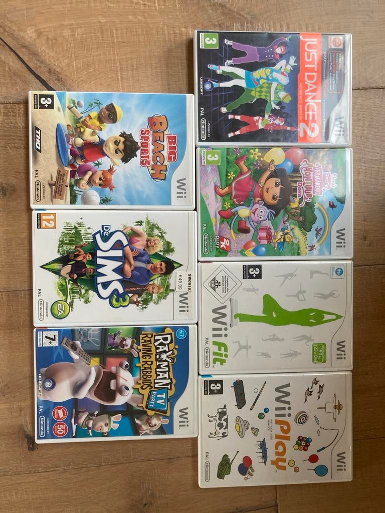 Wii Games: Big Beach  Sports, De Sims 3, Just Dance 2, etc., Ophalen, Gebruikt, Overige genres, Eén computer