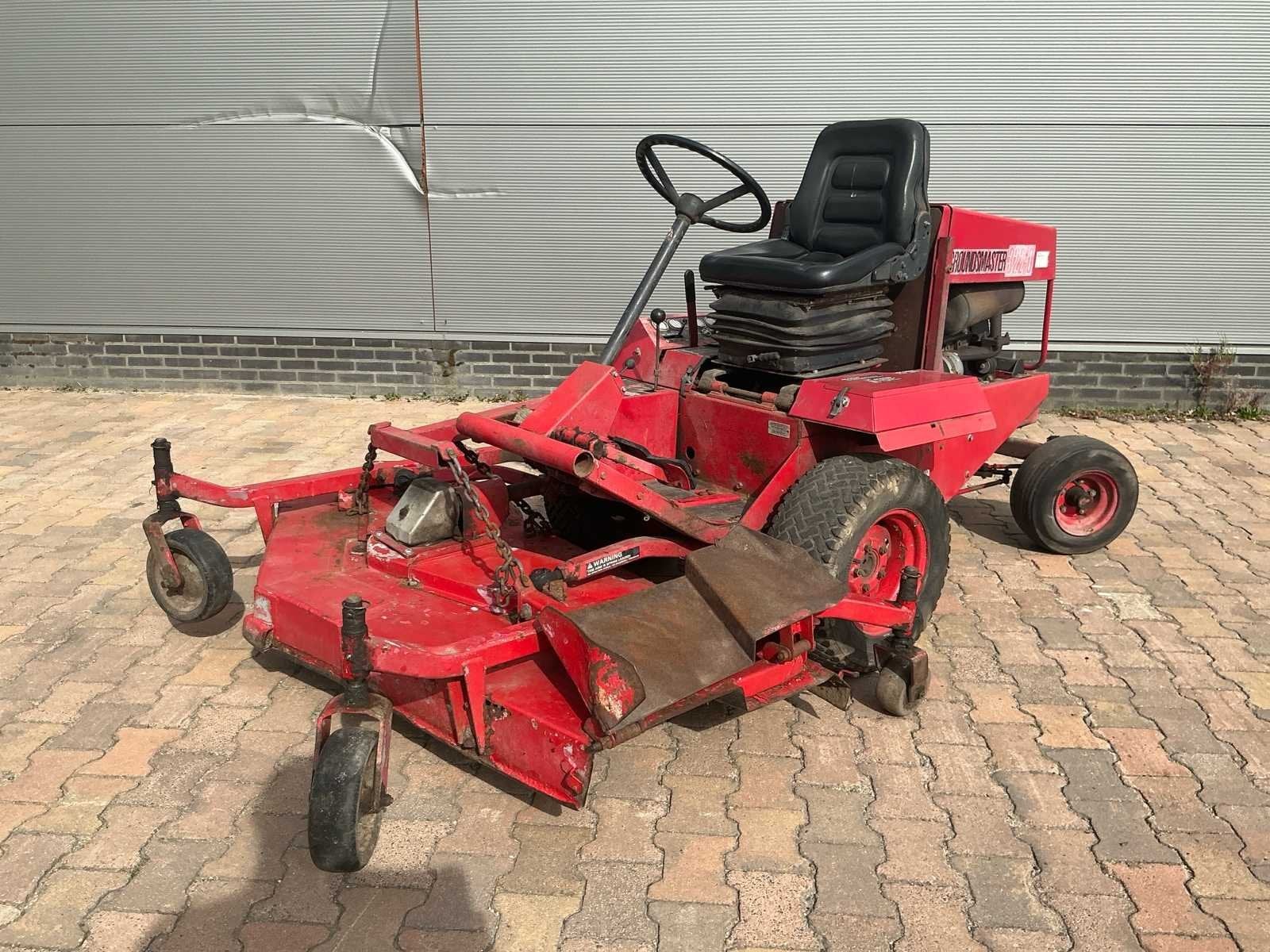 1990 Toro Groundsmaster 322-D Zitmaaier, Zakelijke goederen, Maaier