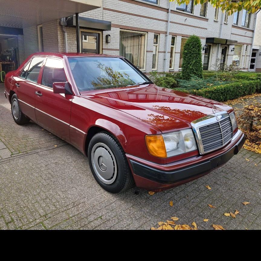 Mercedes W124 300d, Ophalen of Verzenden