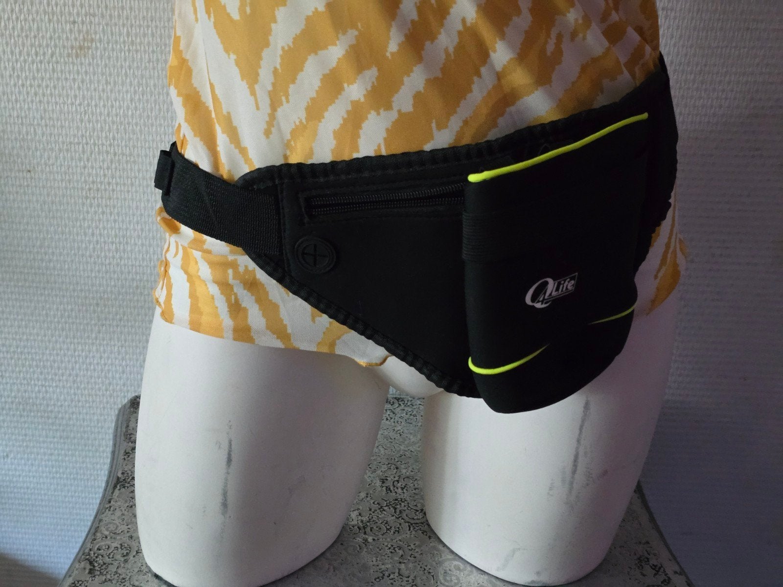 Q4Life Hardloop Heuptas met Bidonhouder, Ophalen of Verzenden, Zo goed als nieuw, Unisex volwassen