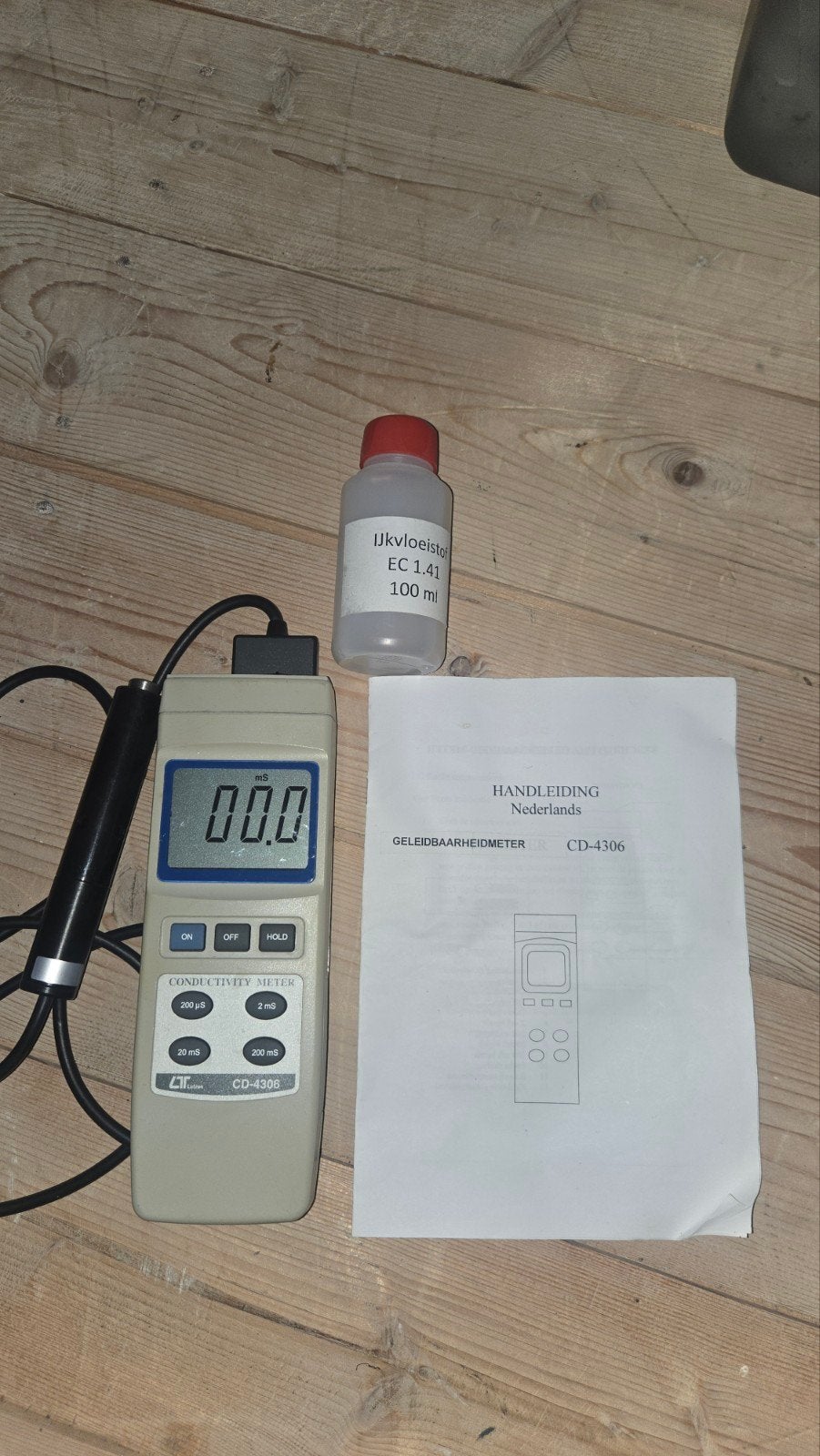 lutron 4 range ec meter met ijkvloeistof, Ophalen of Verzenden