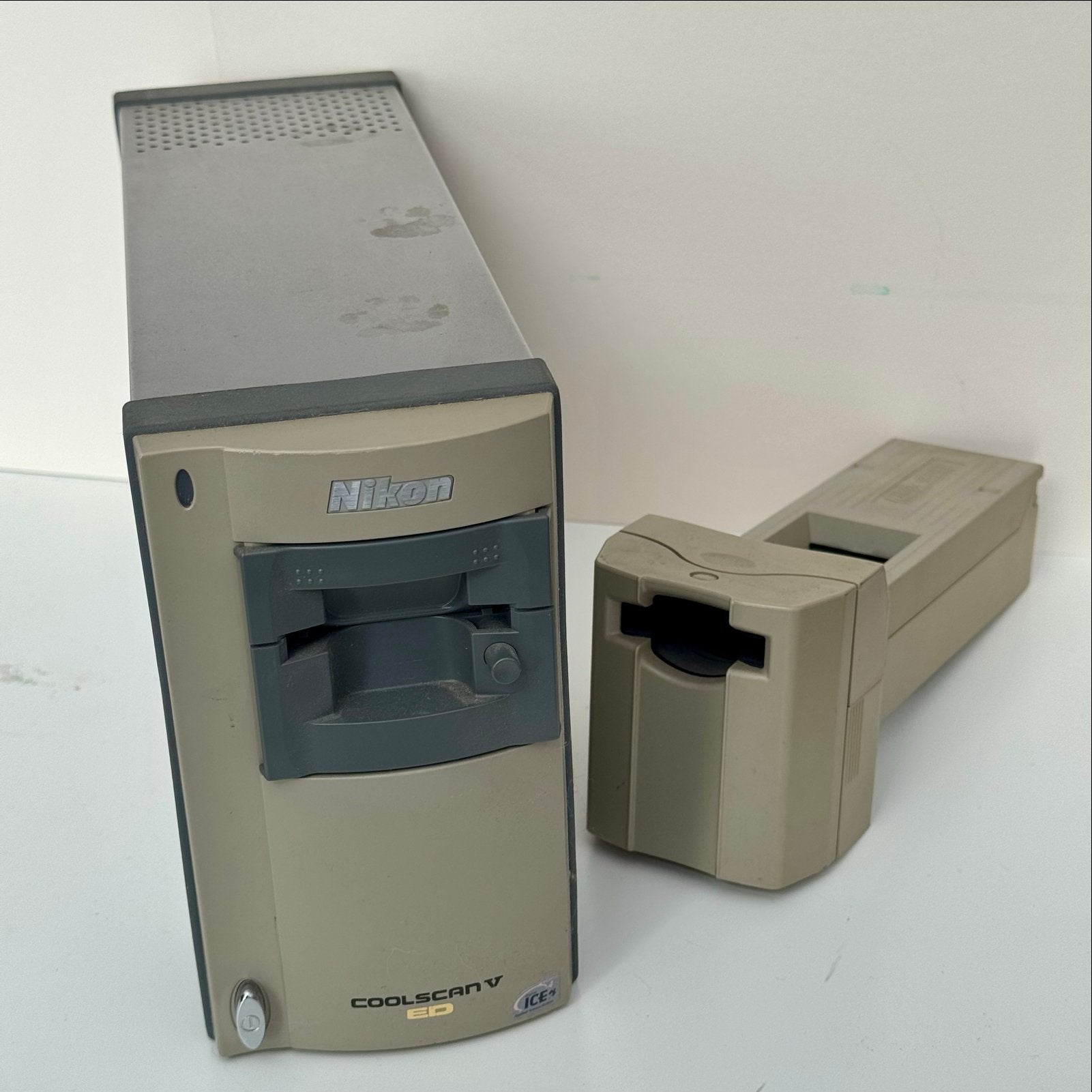 Nikon Coolscan V ED LS-50 Filmscanner met accessoires, Ophalen of Verzenden, Gebruikt, Diascanner, Windows