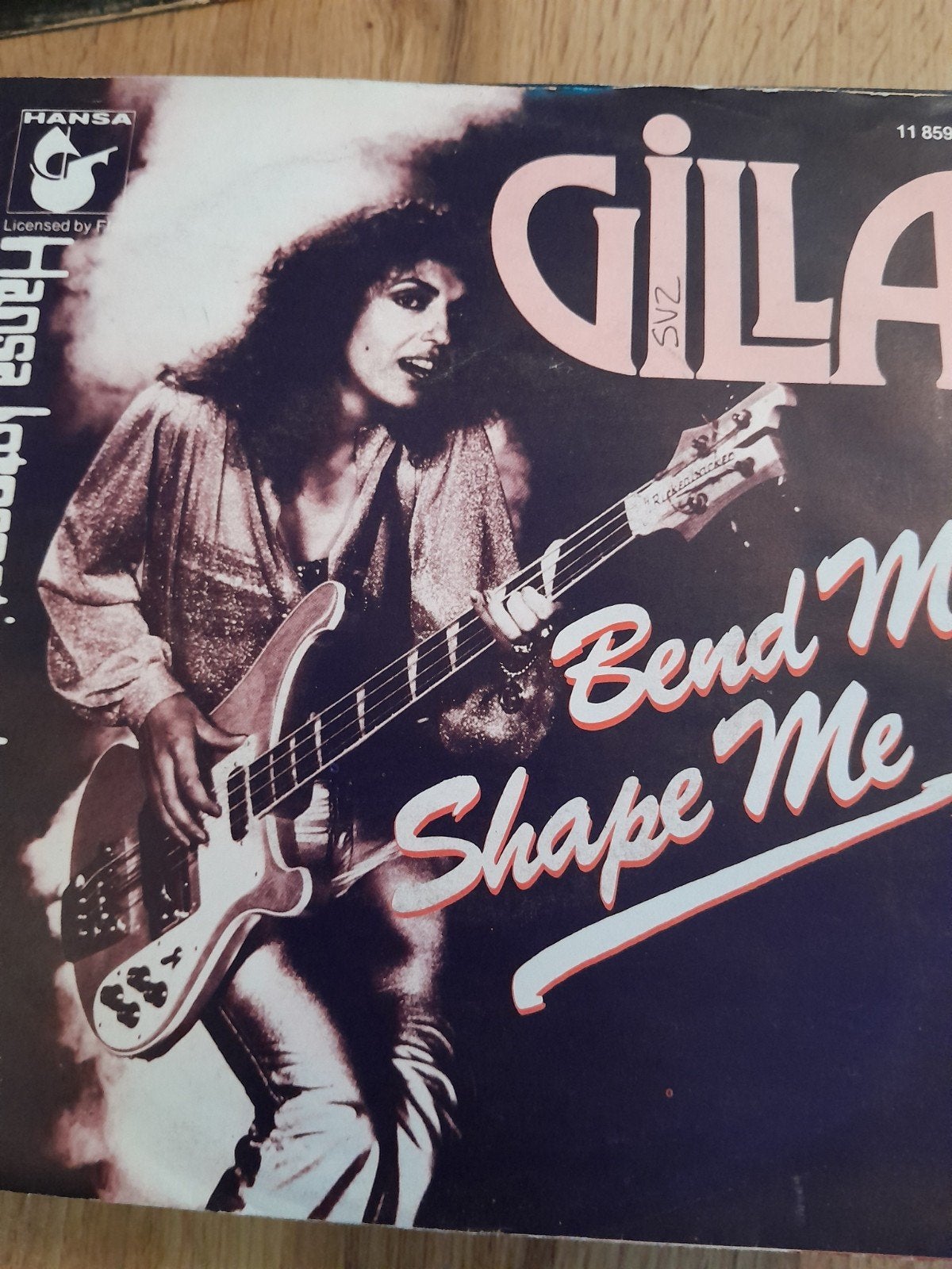 gilla 7inch bend me shape me, Ophalen of Verzenden, Zo goed als nieuw, Pop