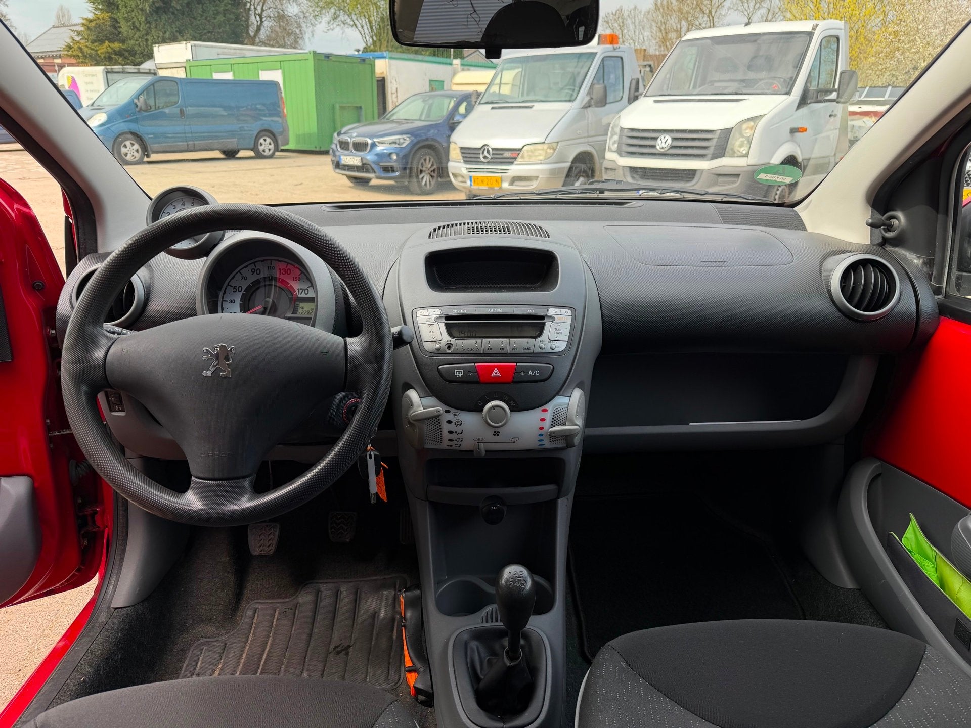 Peugeot 107 1.0 | Airco | 5 Deurs | E-Ramen |, Auto's, Voorwielaandrijving, Gebruikt, 4 stoelen, 68 pk