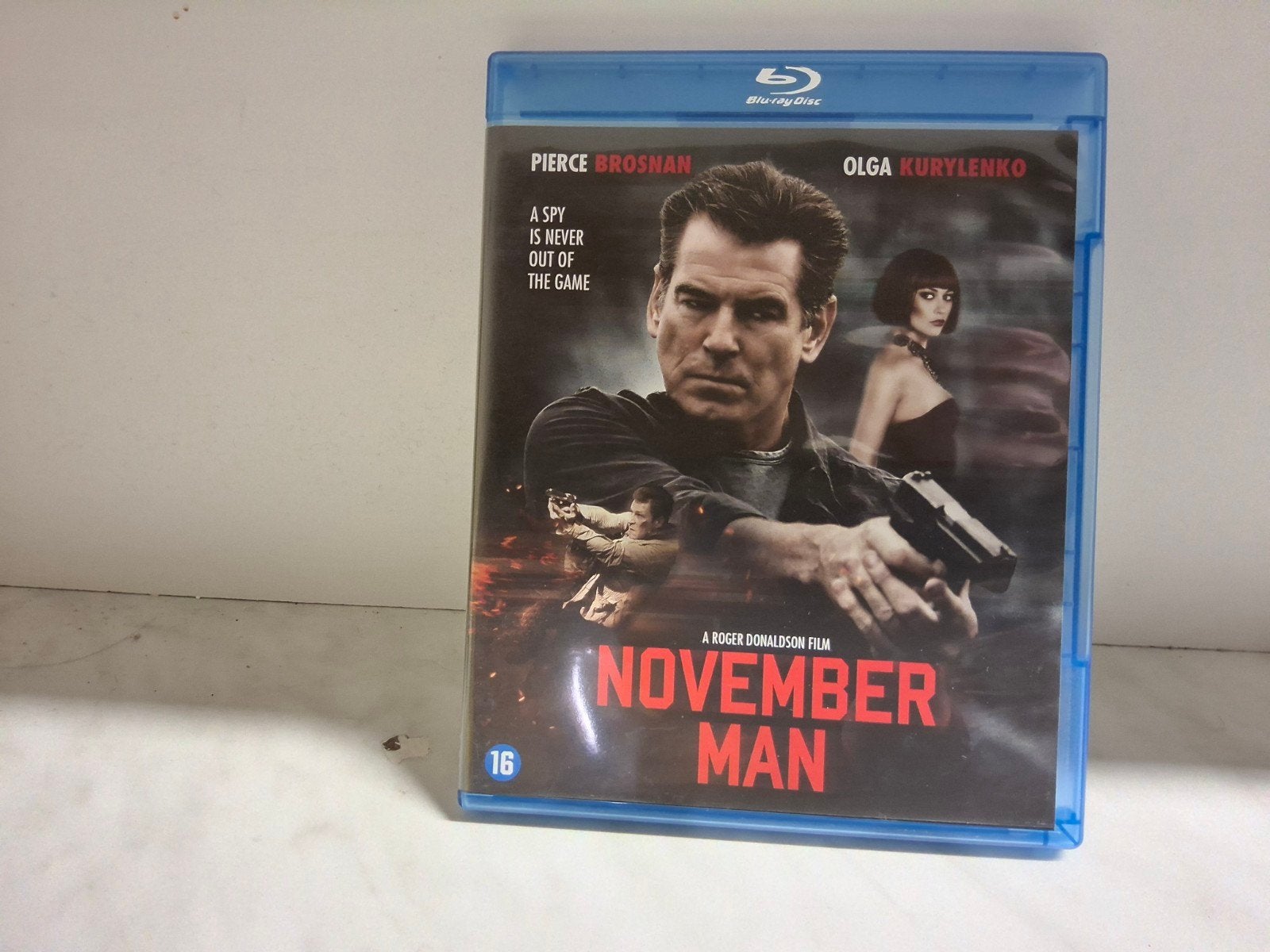 November Man Blu-ray - Actie/Thriller met Pierce Brosnan, Vanaf 16 jaar, Nederlands, Film, Ophalen of Verzenden