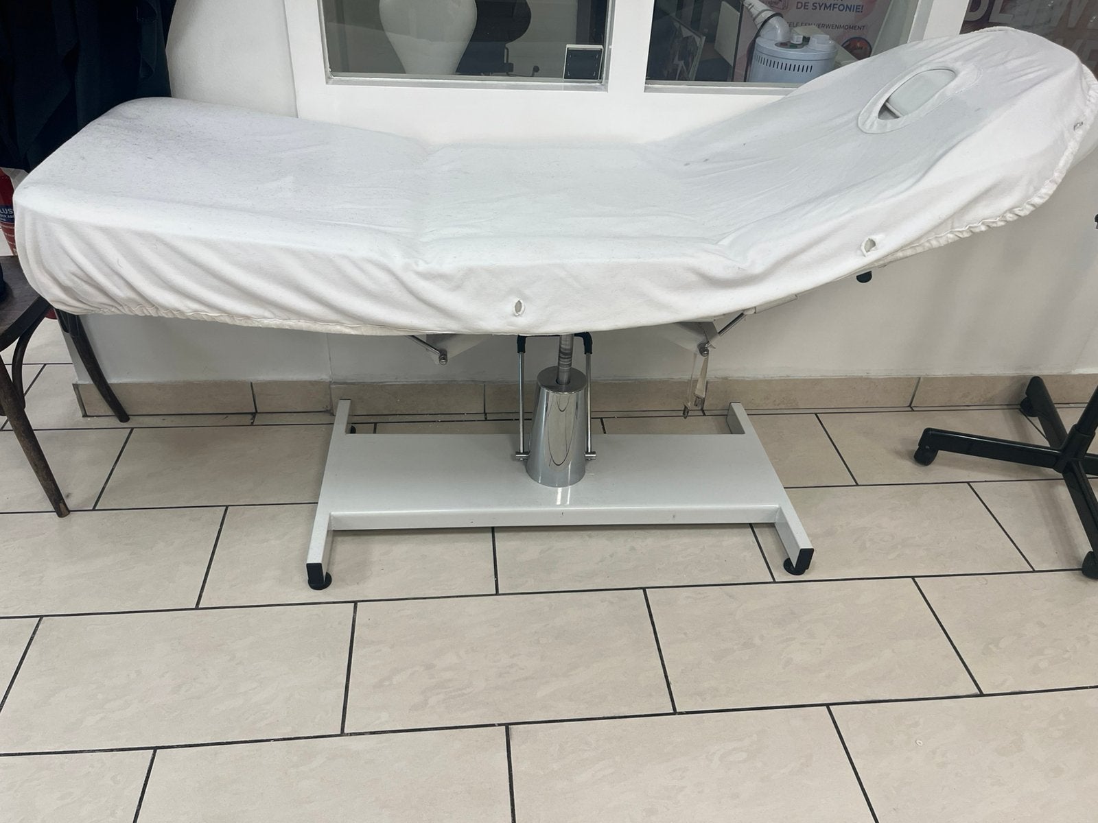 Schoonheidssalon bed, Ophalen, Gebruikt