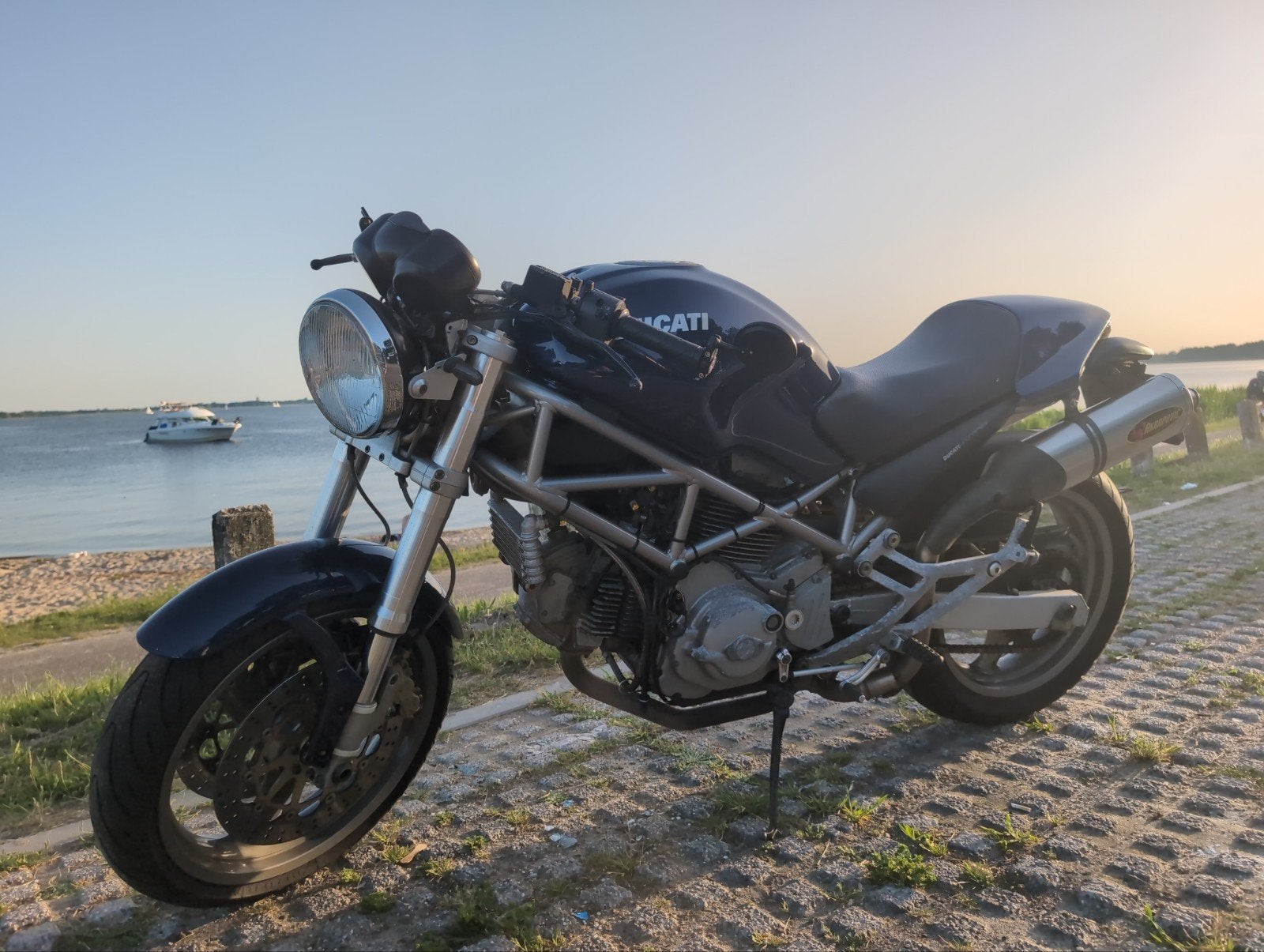 Ducati Monster 750 ie NL motor, weinig km, akrapovic uitlaat, 750 cc, 2 cilinders, Sportuitlaat, Gebruikt