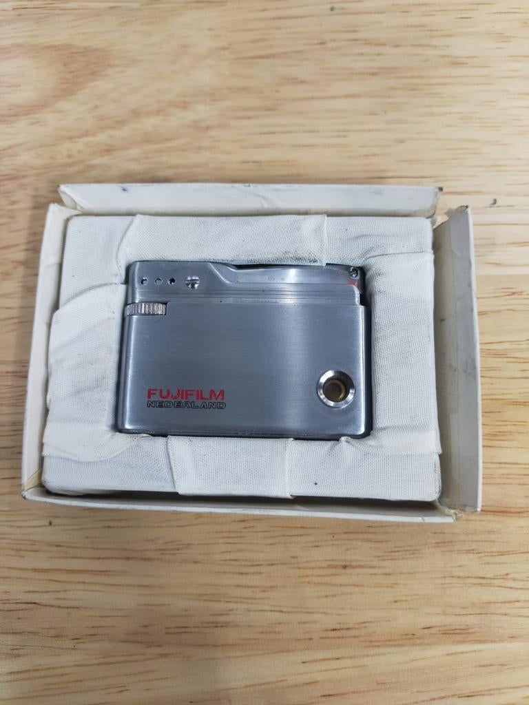 Vintage IM Corona 'Bark Gas' aansteker Fujifilm Nederland, Ophalen of Verzenden, Nieuw, Aansteker