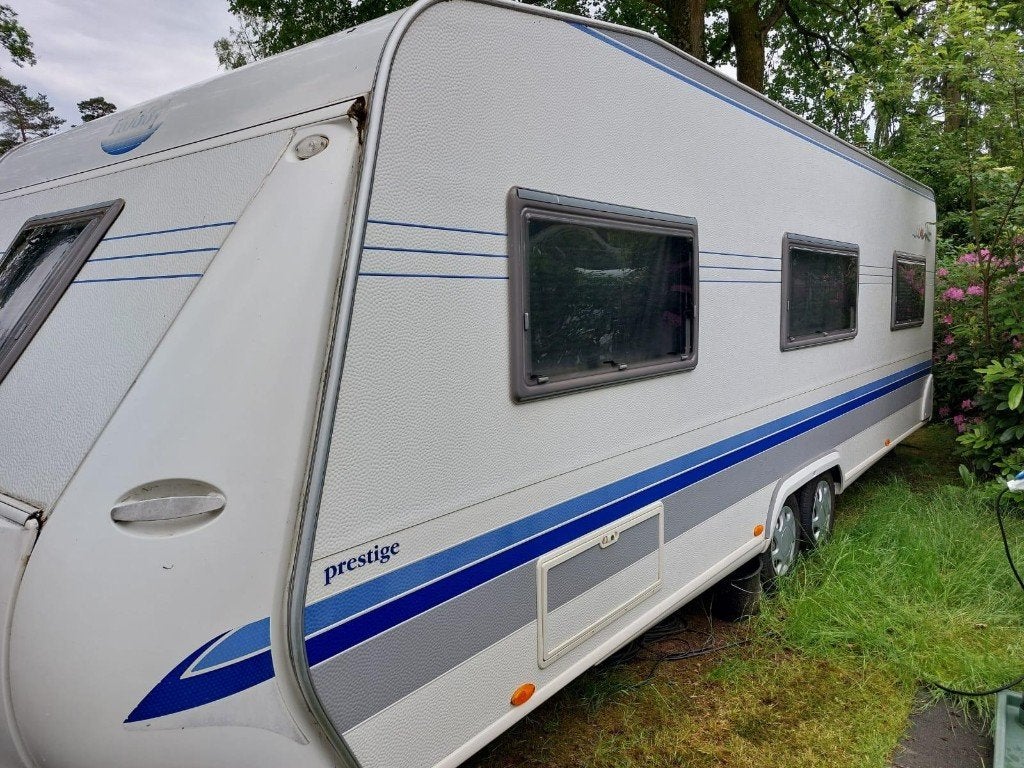 Hobby Prestige Caravan met voortent, Rondzit, Hobby, Kachel, 2 aparte bedden