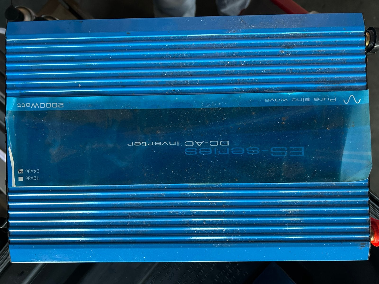 ES-Series 2000W Pure Sinus Omvormer DC-AC, Ophalen