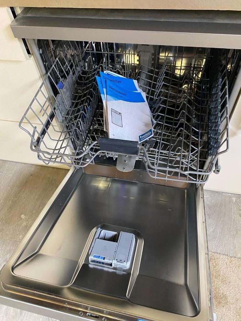 Beko ProSmartInverter vrijstaande vaatwasser, Witgoed en Apparatuur, Vaatwasmachines, Ophalen, Energieklasse A of zuiniger, Zo goed als nieuw