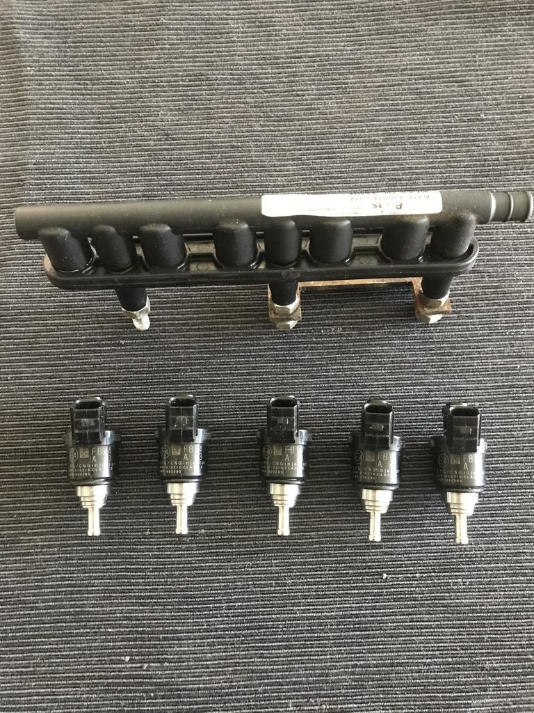 5 stuks LPG injectoren + rail, Ophalen, Gebruikt