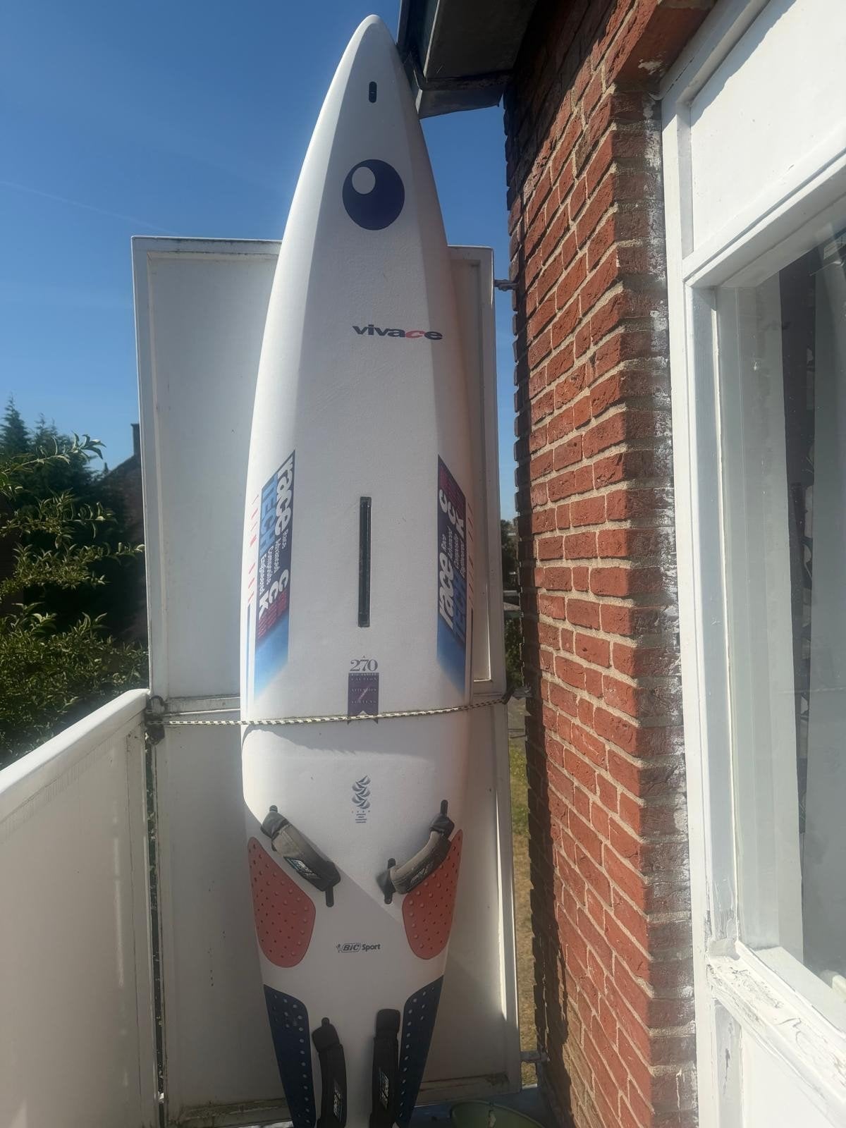 Bic Vivace 270 Windsurfplank, Watersport en Boten, Windsurfen, Ophalen, Met voetbanden, 250 tot 300 cm, Gebruikt