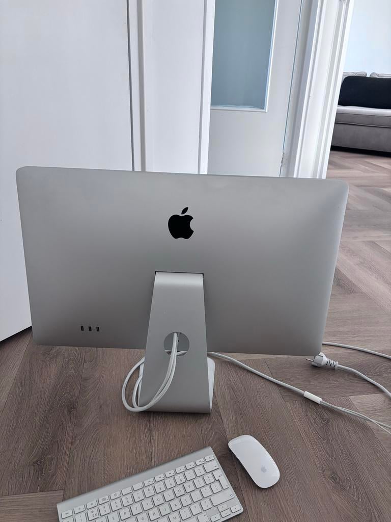 Apple monitor dislplay met Magic Keyboard en Mouse, Ophalen of Verzenden, Gebruikt, Thunderbolt