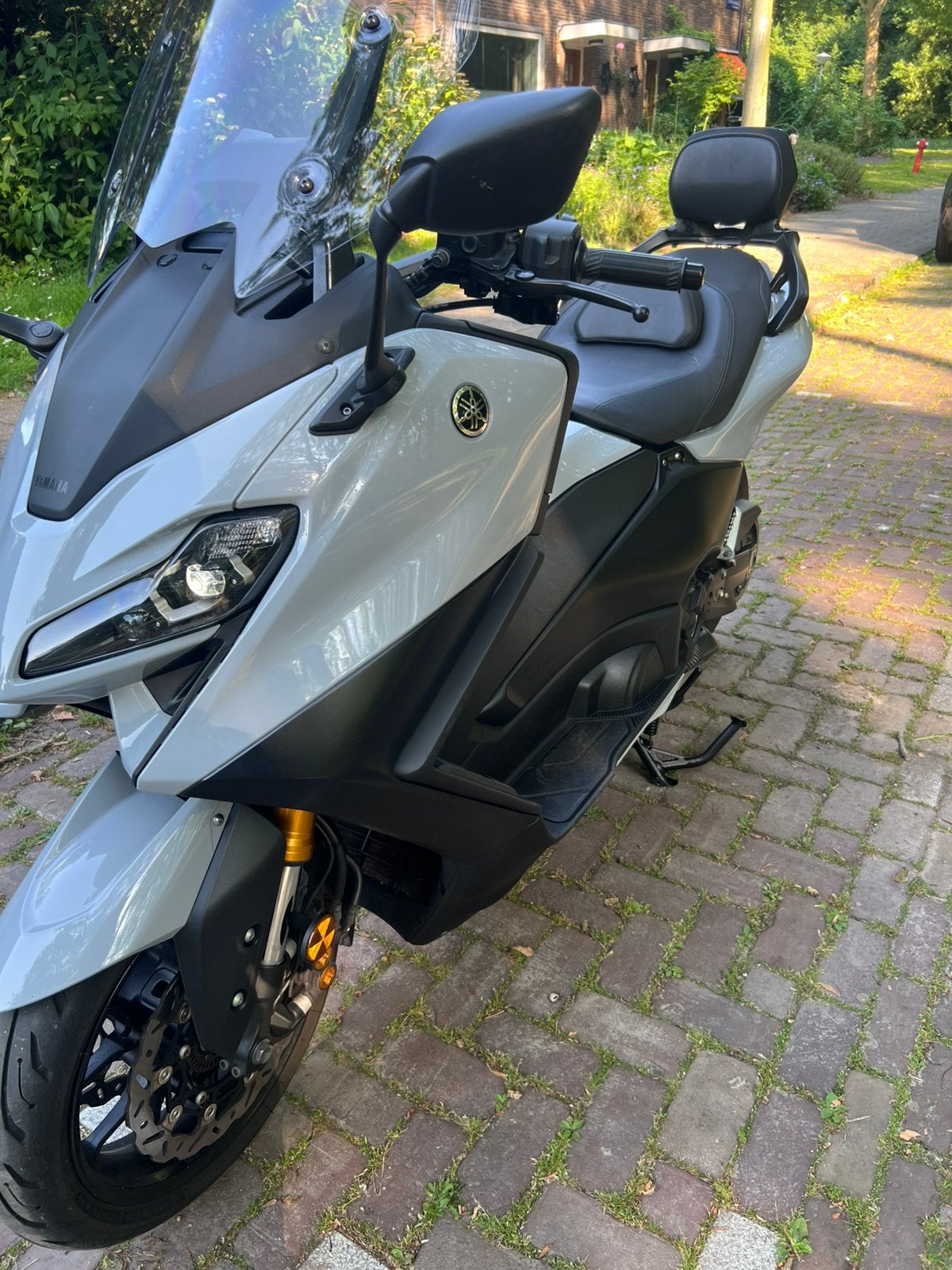 Yamaha T-max Tech Max 560 cc (2022), Motoren, Scooter, 560 cc, Particulier, Handvatverwarming