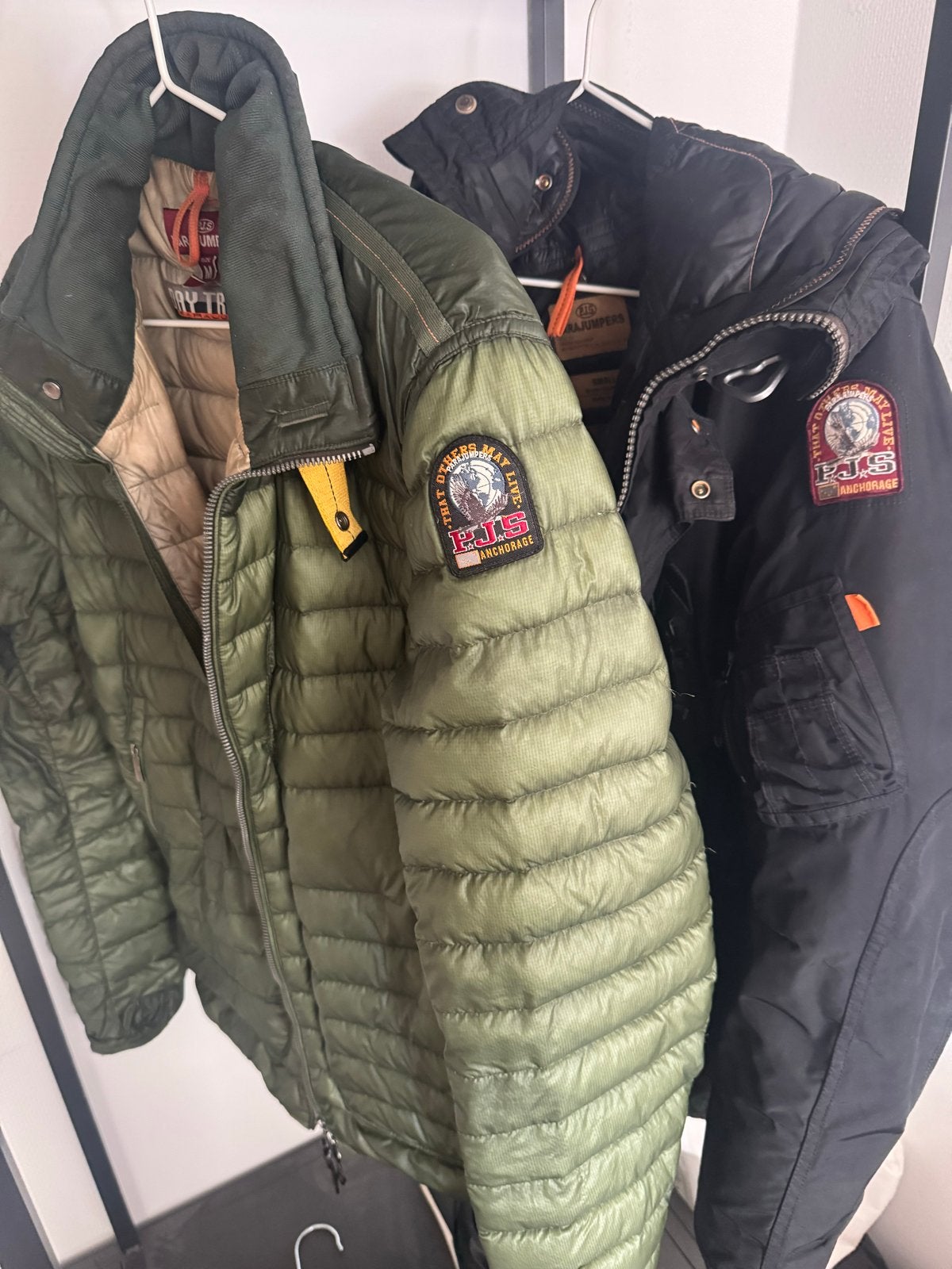 Parajumpers Jassen - Groen (M) en Zwart (S), Kleding | Heren, Ophalen of Verzenden, Gedragen, Maat 48/50 (M), Groen