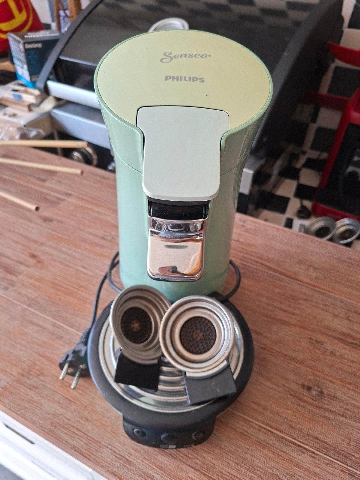 Philips Senseo koffiezetapparaat (oud model) - moet ontkalkt, Ophalen, Gebruikt, Koffiemachine, Koffiepads en cups