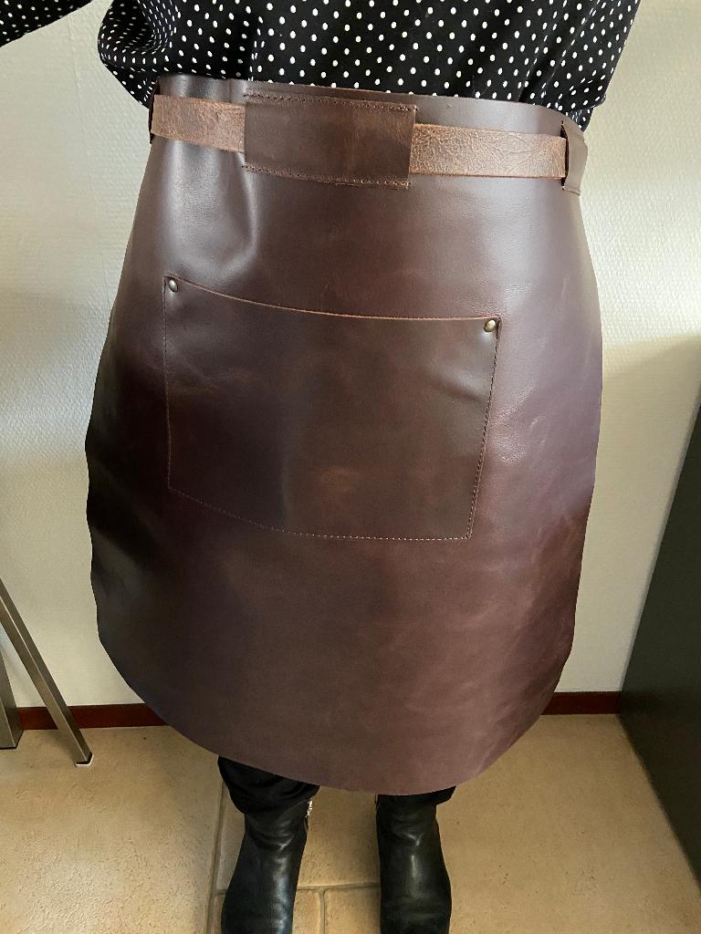 Sloof schort bbq leder lang kleur bruin of  blauw nieuw, Ophalen of Verzenden, Nieuw, Overige kleuren, Schort
