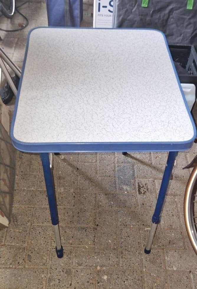 Campingtafel, Ophalen, Campingtafel