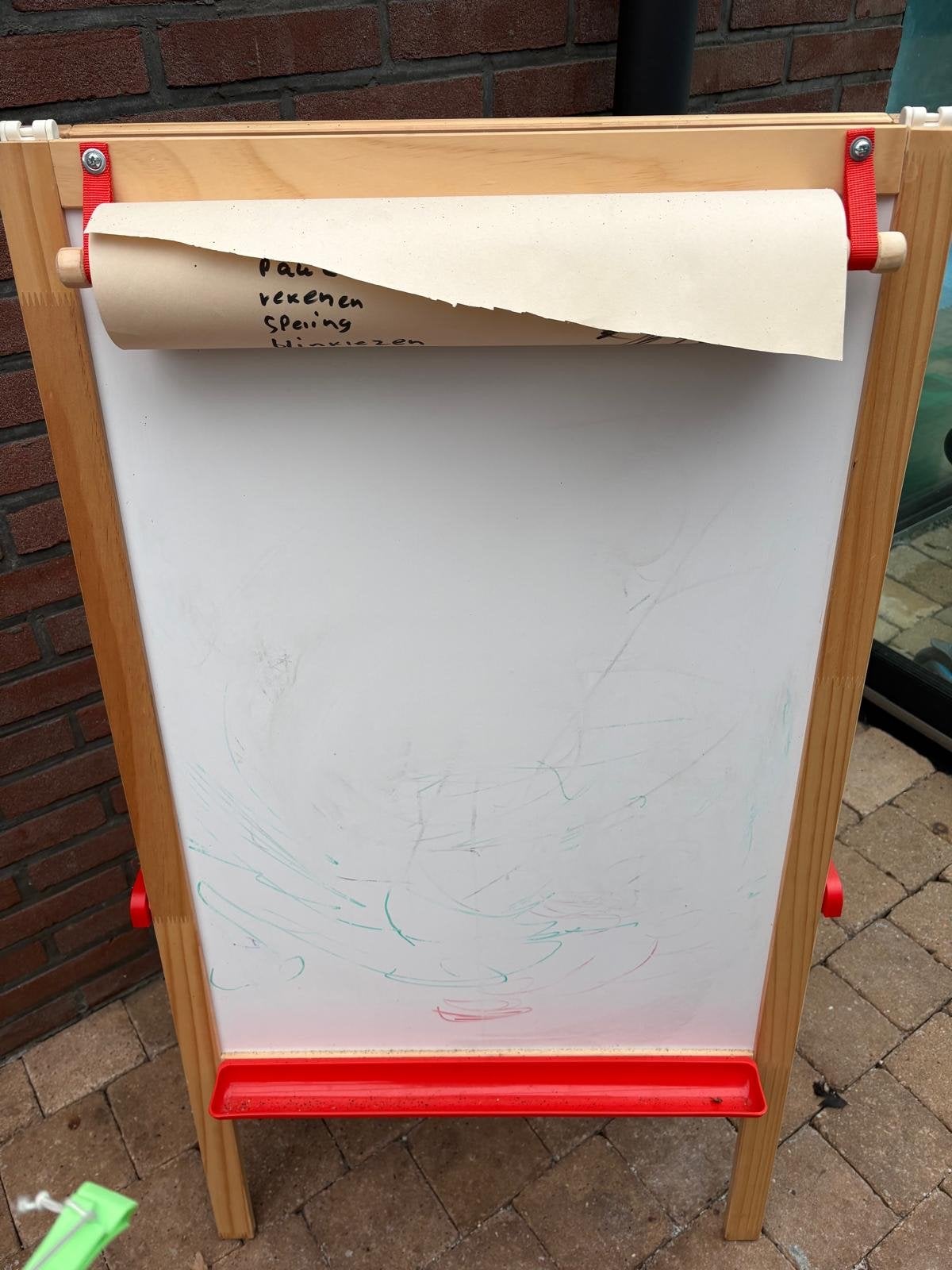 Houten kinder tekenbord/schoolbord met papierrol, Ophalen of Verzenden, Zo goed als nieuw