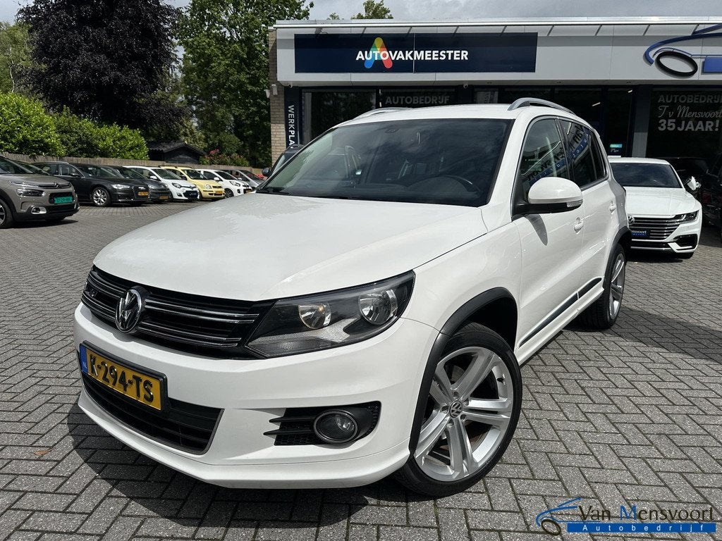 Volkswagen Tiguan 1.4 TSI 150PK Sport&Style R-Line pakket Cl, Voorwielaandrijving, Euro 5, 15 km/l, Gebruikt