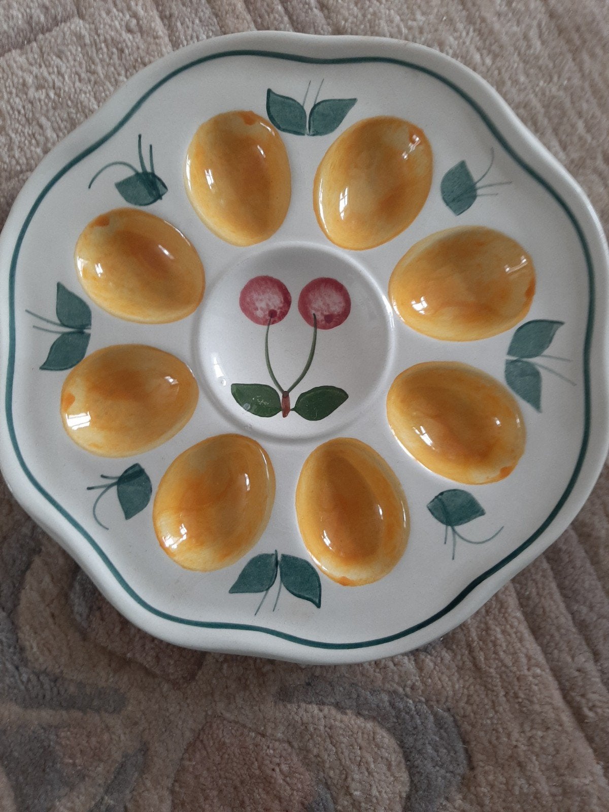 Aardewerk eierschaal met kersenmotief, Ophalen of Verzenden