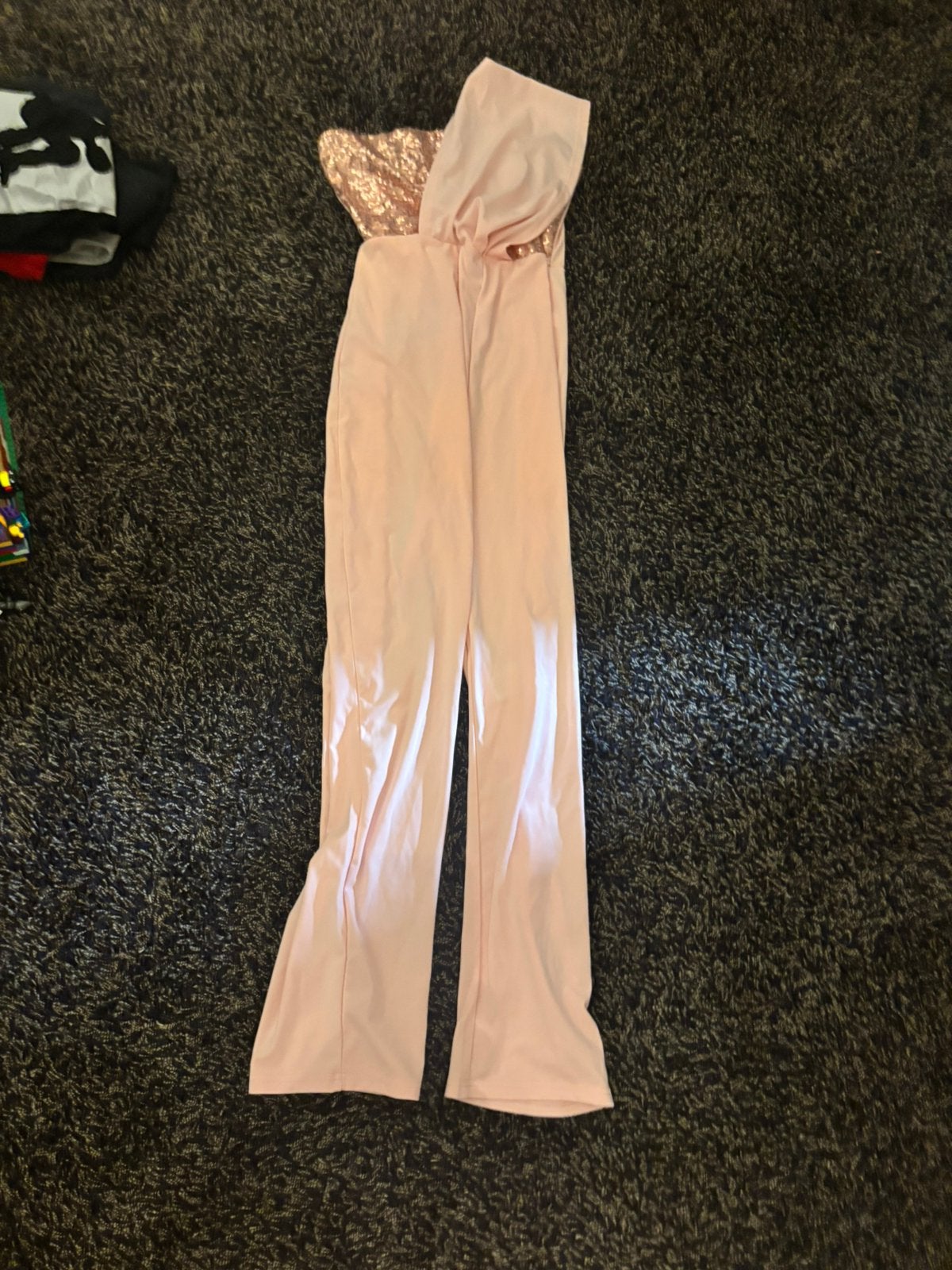 Net broekpak licht roze met glimmende pailletten, Kleding | Dames, Gelegenheidskleding, Ophalen, Overige typen, Nieuw, Roze