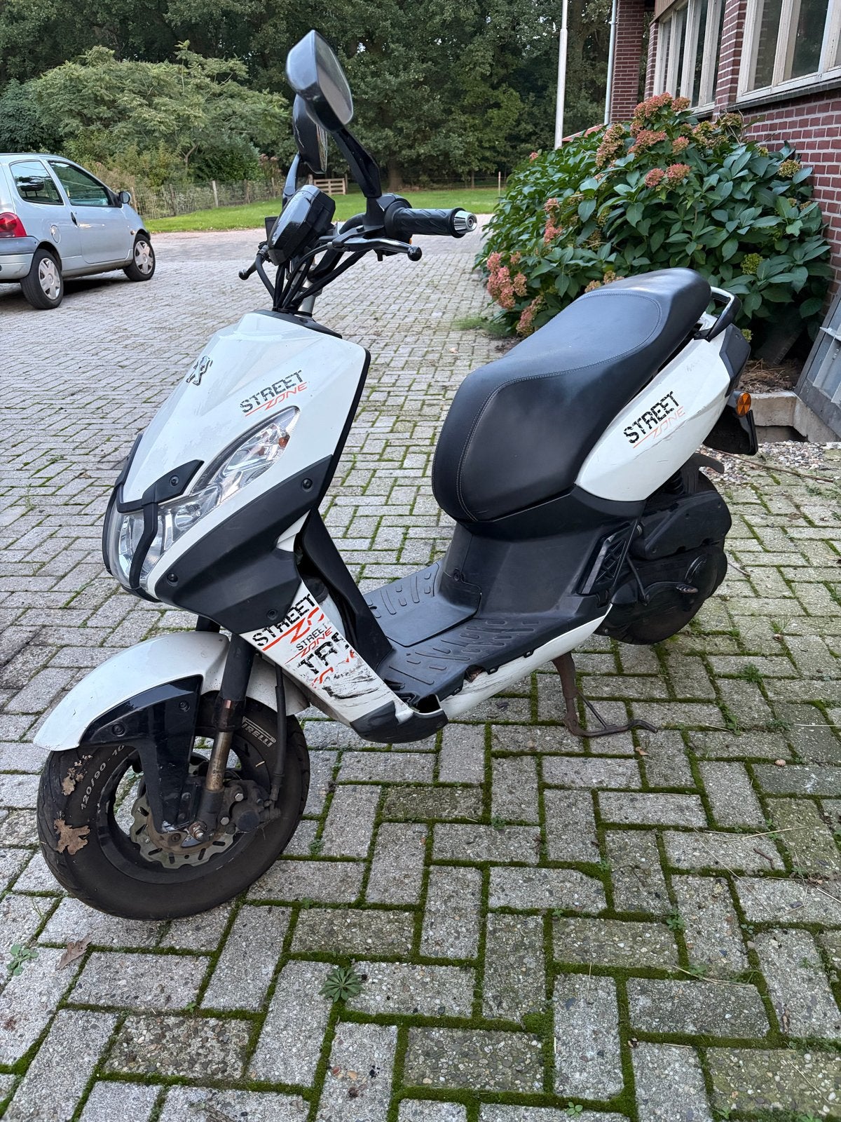 Peugeot Kisbee Streetzone, Fietsen en Brommers, Ophalen, Gebruikt, Overige modellen, Maximaal 45 km/u